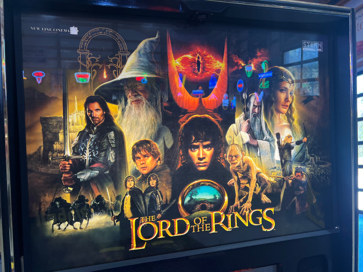 LORD OF THE RINGS - 2003 Stern Pinball Machine - VERY NICE GAME - SO SO SO NICE! HUO - Just in from it's original owner - Just Shopped - LEDS - WORKS 100%