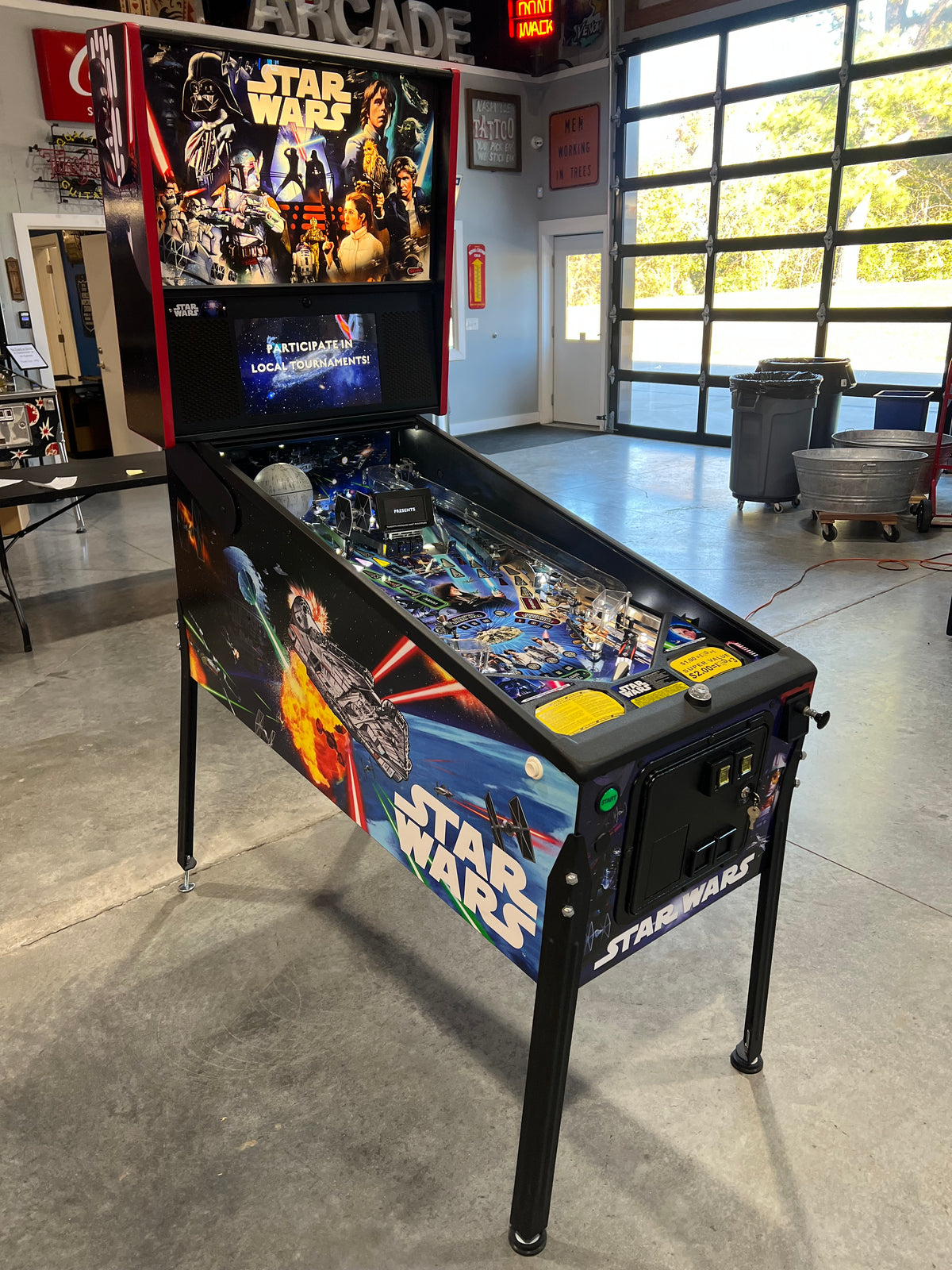 STAR WARS PRO - 2017 Stern Pinball Machine - WORKS 100% - Like Brand New - Less than 300 Plays!!!