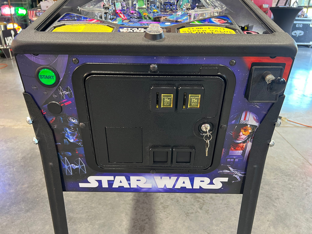STAR WARS PRO - 2017 Stern Pinball Machine - WORKS 100% - Like Brand New - Less than 300 Plays!!!