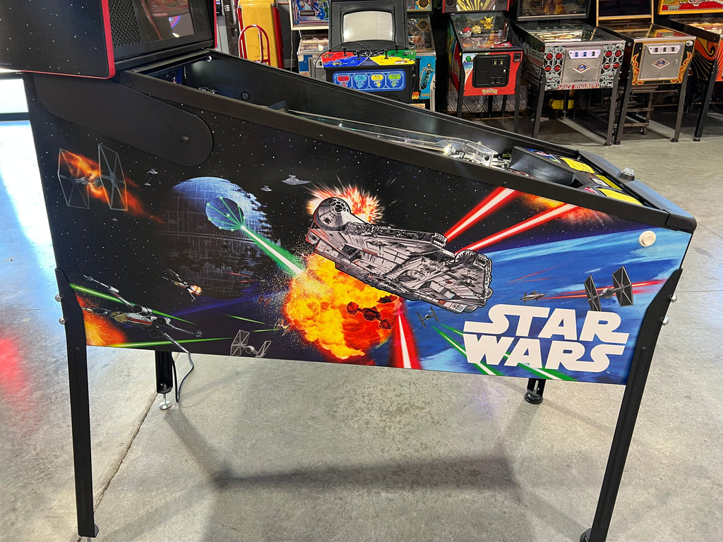 STAR WARS PRO - 2017 Stern Pinball Machine - WORKS 100% - Like Brand New - Less than 300 Plays!!!