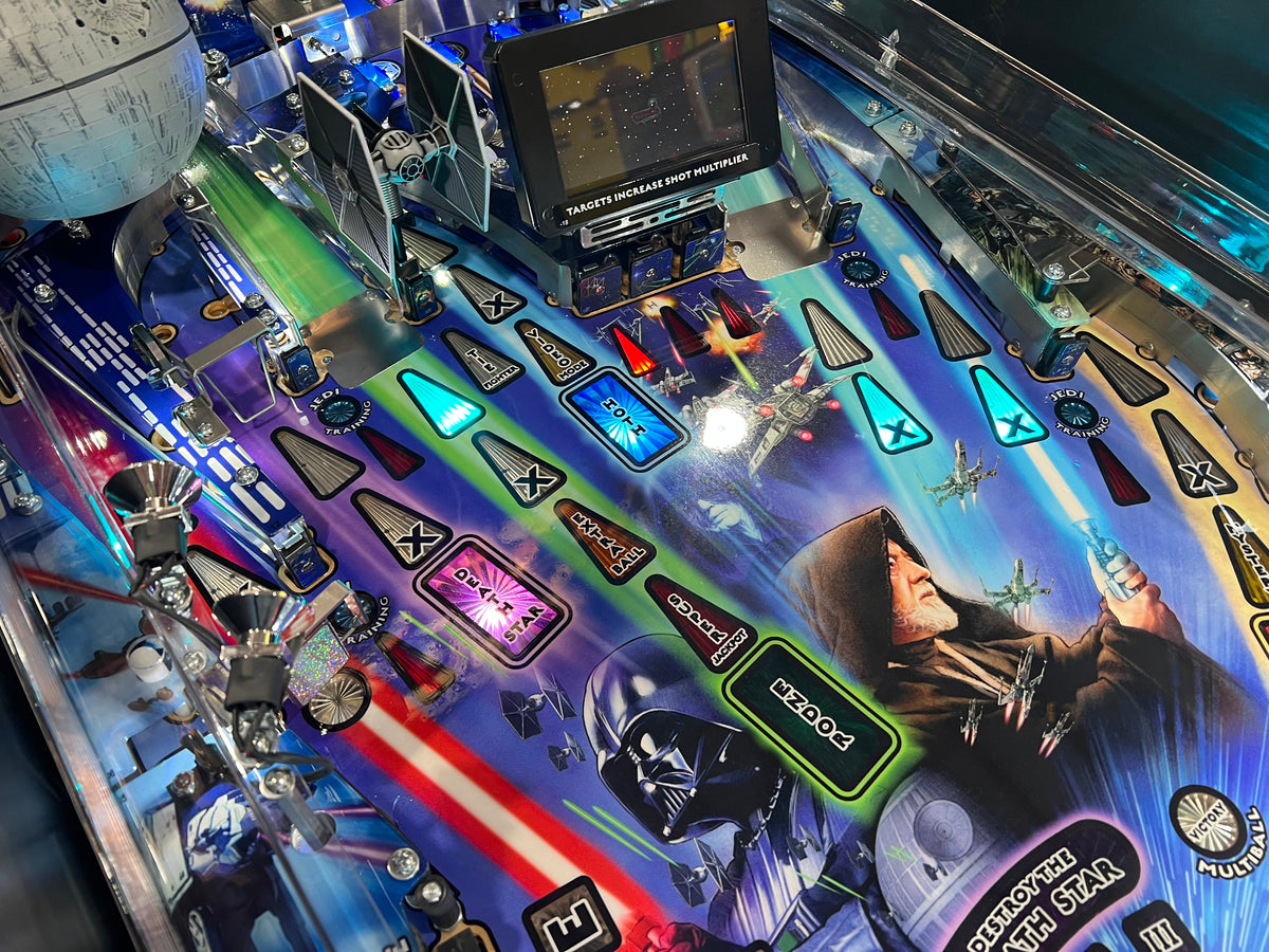 STAR WARS PRO - 2017 Stern Pinball Machine - WORKS 100% - Like Brand New - Less than 300 Plays!!!