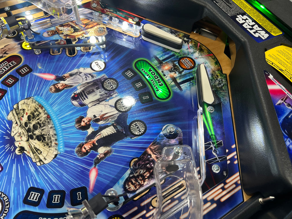 STAR WARS PRO - 2017 Stern Pinball Machine - WORKS 100% - Like Brand New - Less than 300 Plays!!!