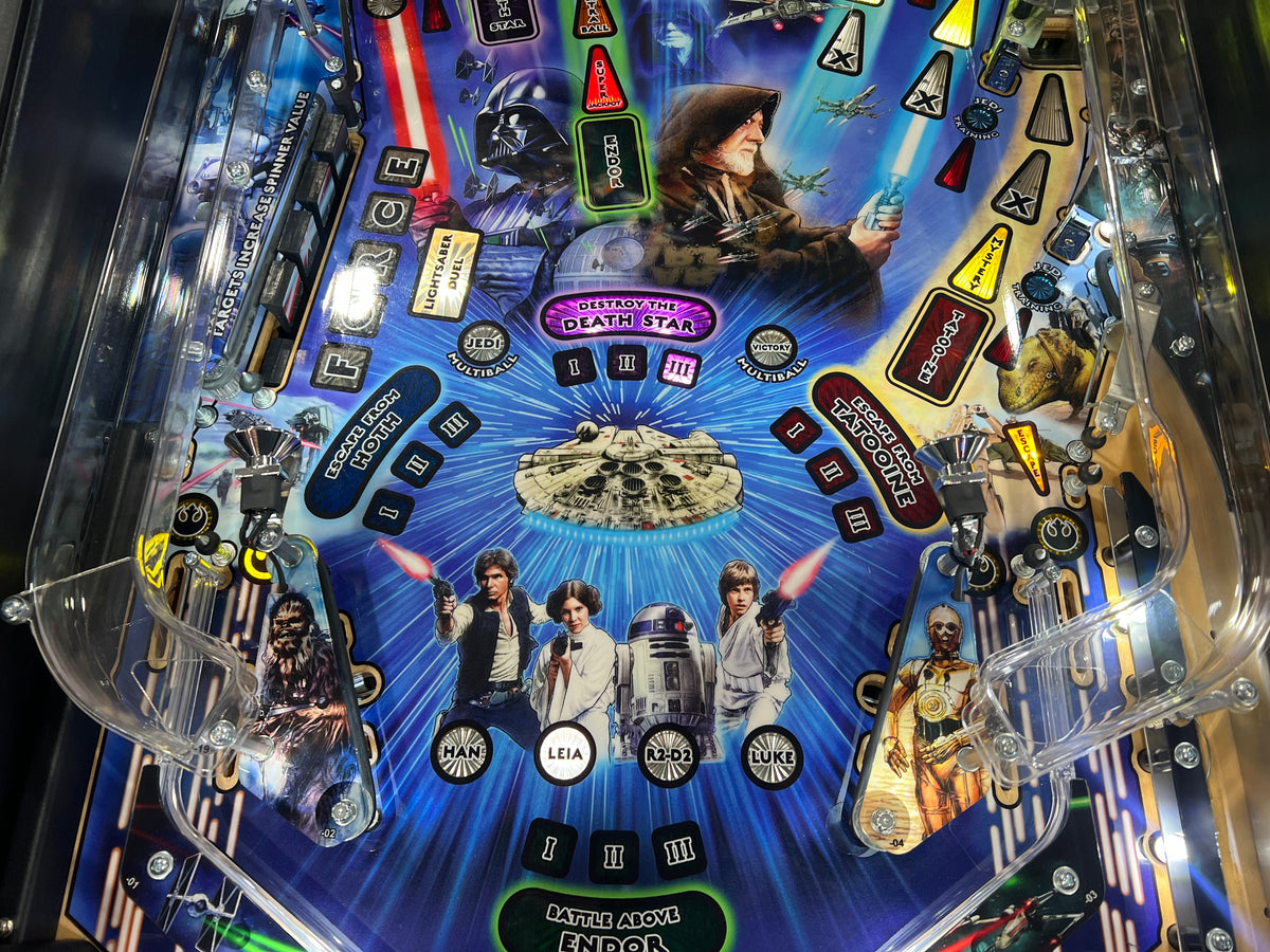 STAR WARS PRO - 2017 Stern Pinball Machine - WORKS 100% - Like Brand New - Less than 300 Plays!!!