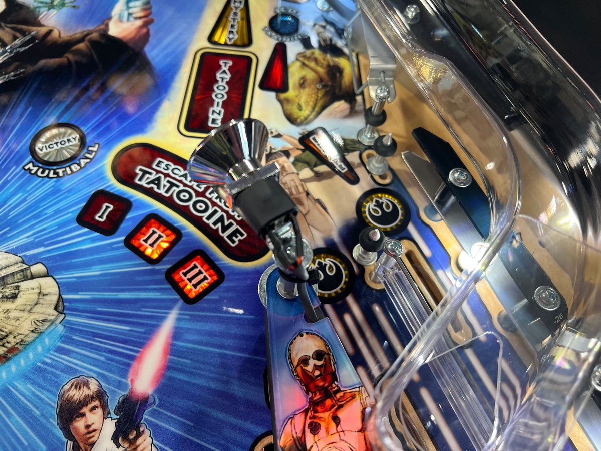 STAR WARS PRO - 2017 Stern Pinball Machine - WORKS 100% - Like Brand New - Less than 300 Plays!!!