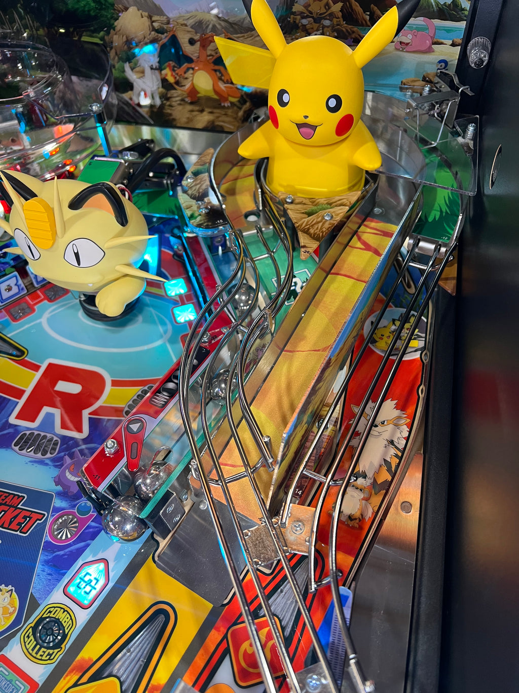 POKEMON PREMIUM - 2026 Stern Pinball Machine - WORKS 100% - Brand New - INSIDER CONNECTED
