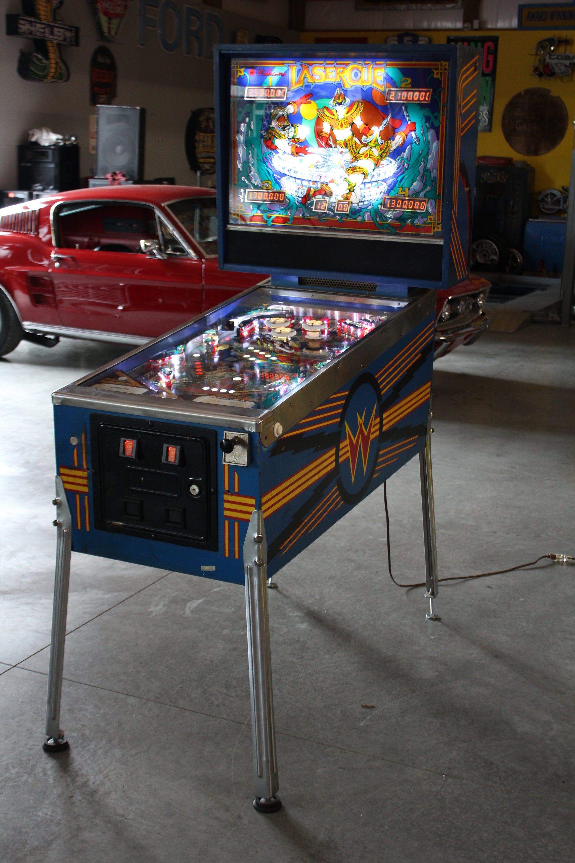 LASER CUE - 1984 Williams Pinball Machine - WORKS 100% - SUPER Nice Game