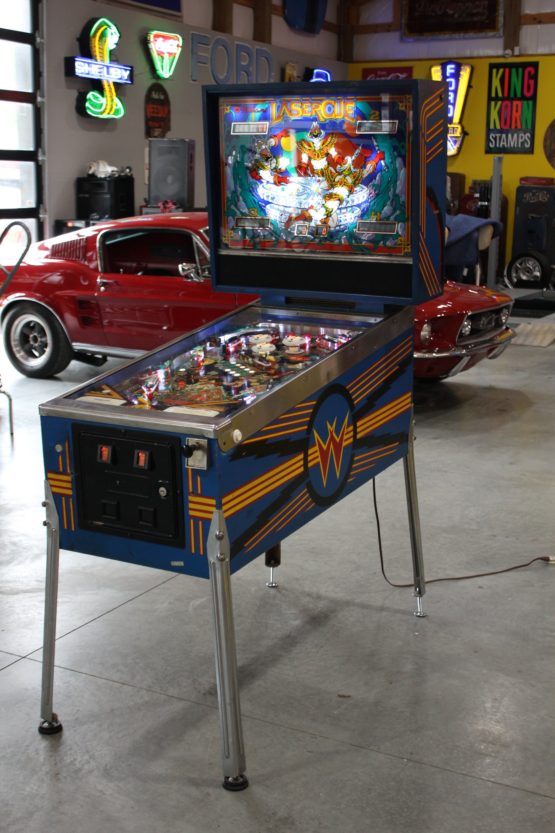 LASER CUE - 1984 Williams Pinball Machine - WORKS 100% - SUPER Nice Game