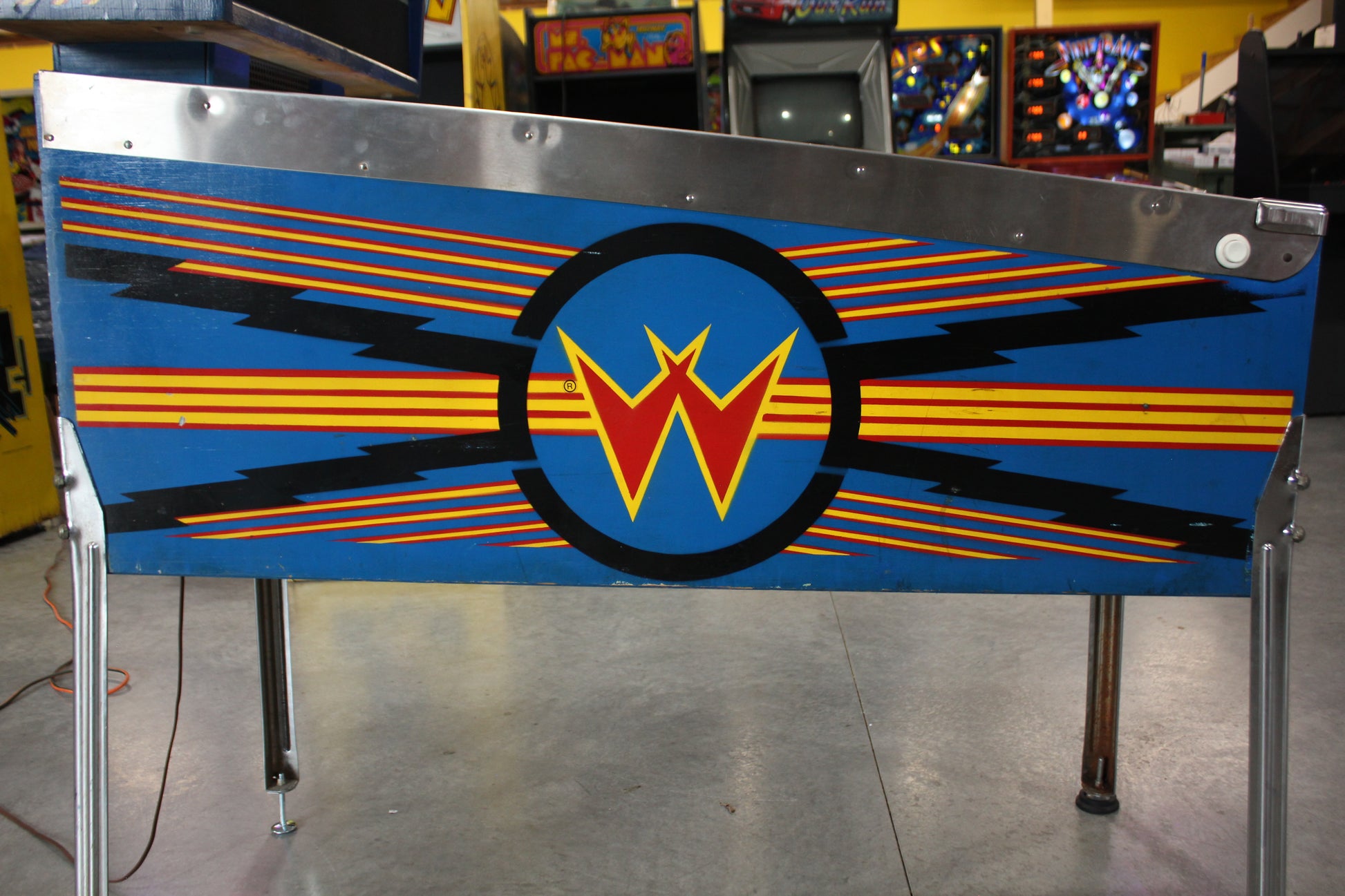 LASER CUE - 1984 Williams Pinball Machine - WORKS 100% - SUPER Nice Game