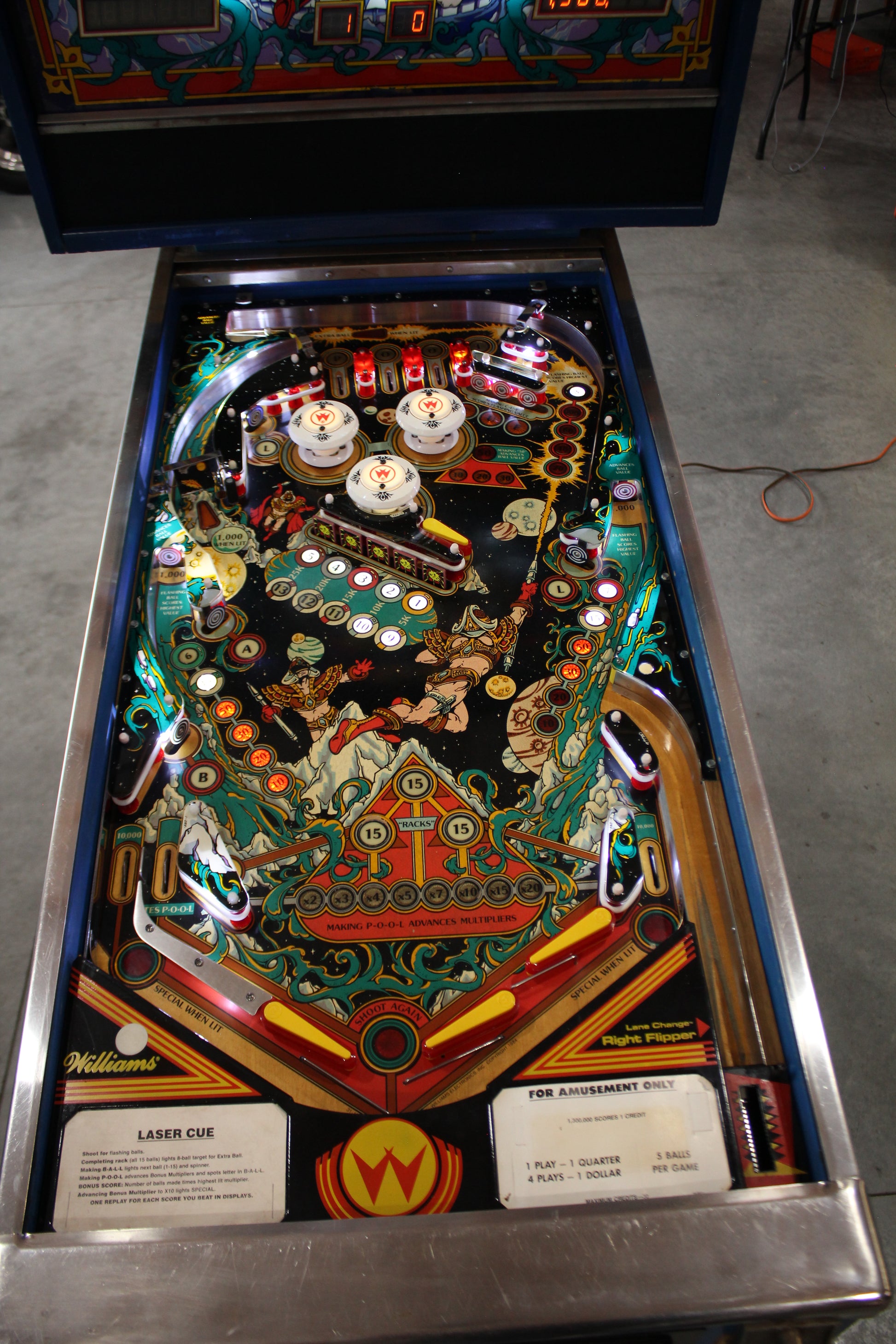 LASER CUE - 1984 Williams Pinball Machine - WORKS 100% - SUPER Nice Game