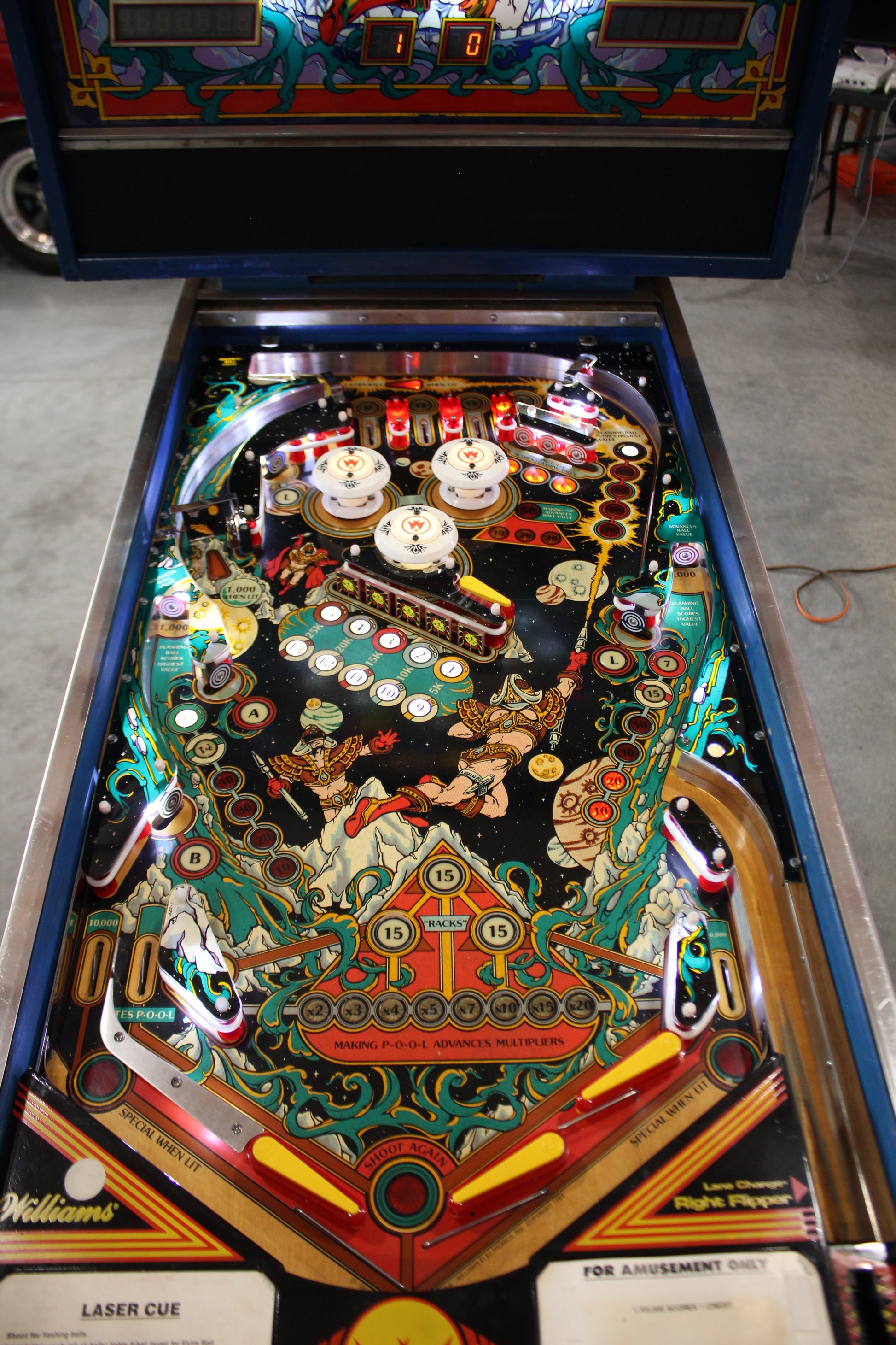 LASER CUE - 1984 Williams Pinball Machine - WORKS 100% - SUPER Nice Game