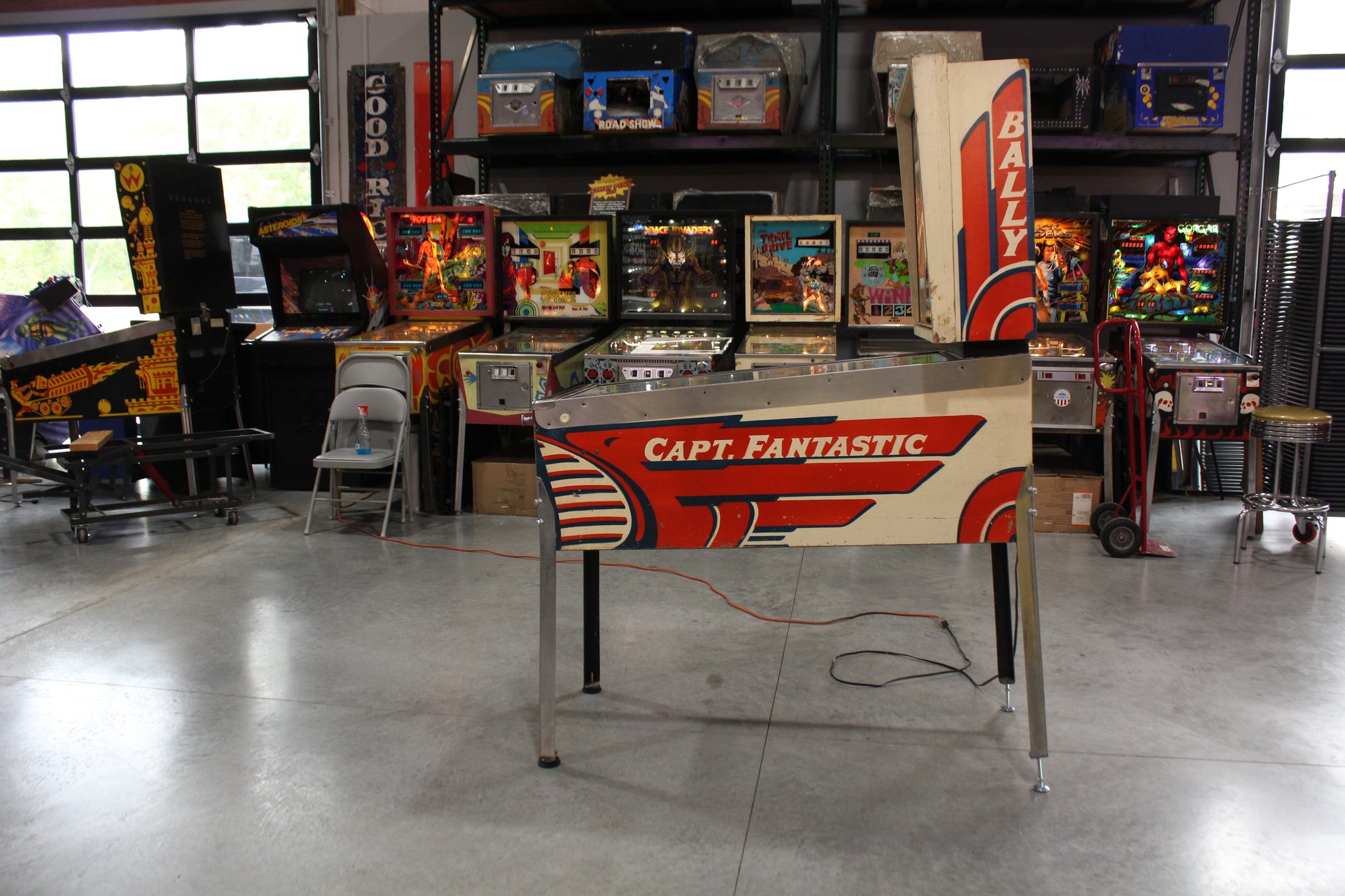 CAPTAIN FANTASTIC - Elton John - 1976 Williams Pinball Machine - WORKS 100% - Nice EM Electromechanical Game