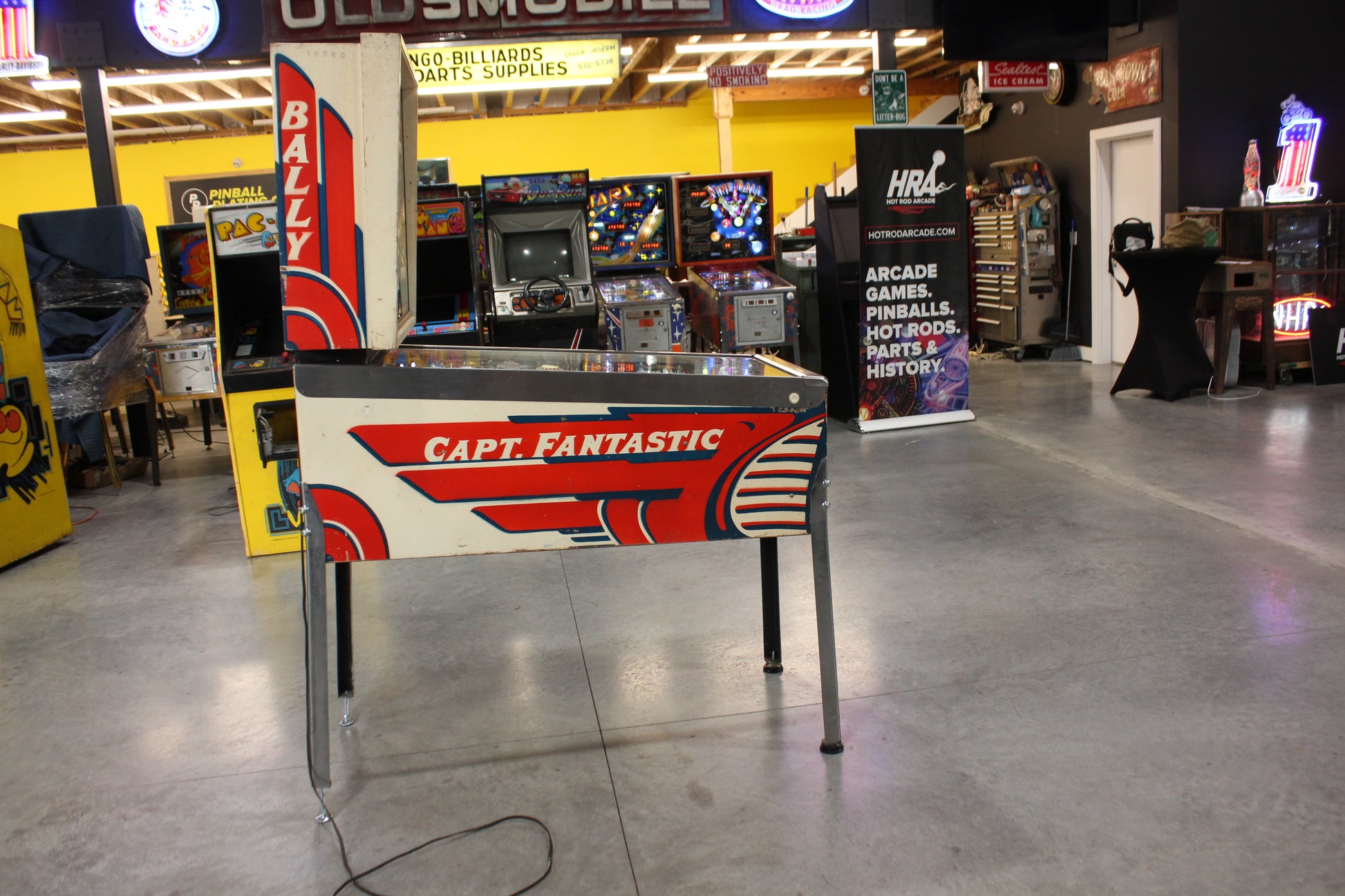 CAPTAIN FANTASTIC - Elton John - 1976 Williams Pinball Machine - WORKS 100% - Nice EM Electromechanical Game