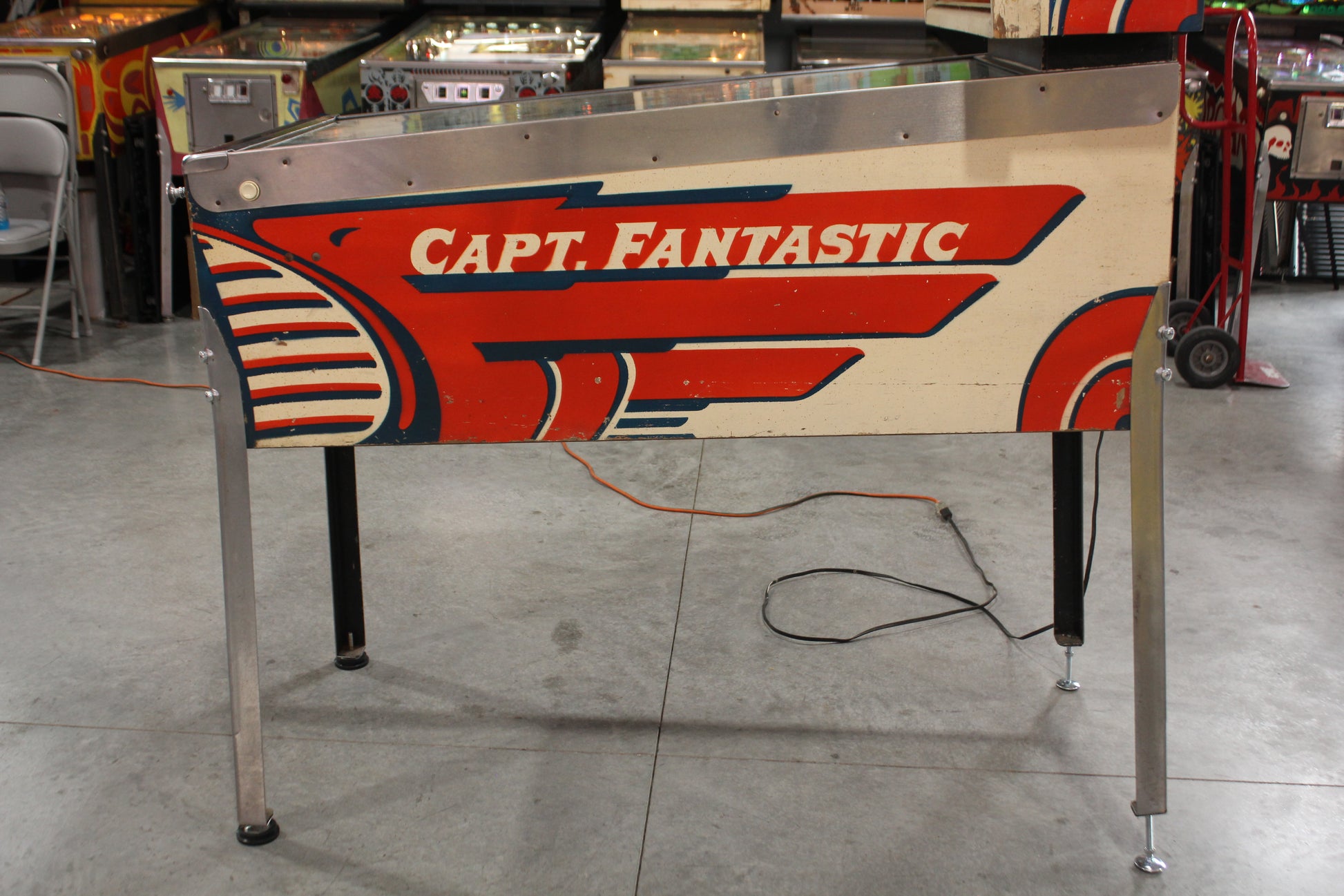 CAPTAIN FANTASTIC - Elton John - 1976 Williams Pinball Machine - WORKS 100% - Nice EM Electromechanical Game