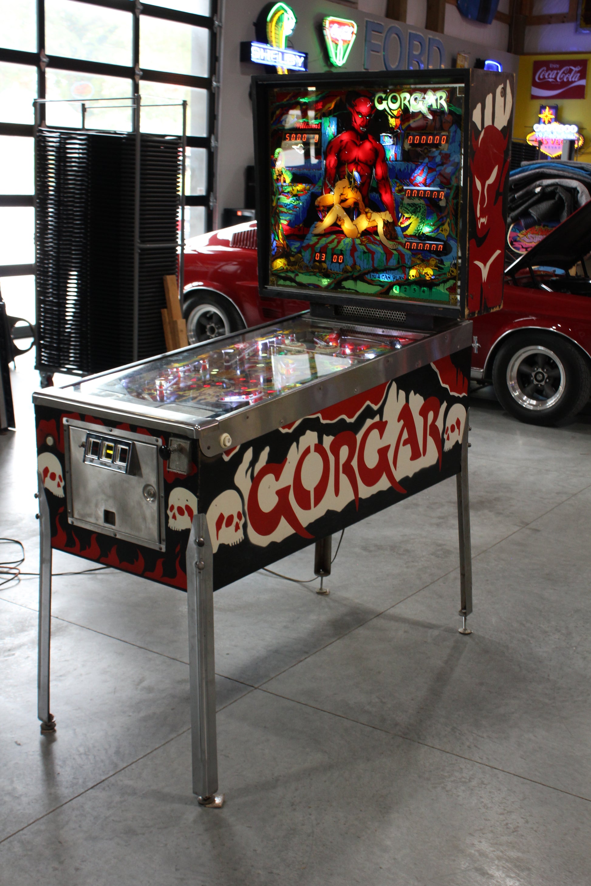 GORGAR - 1979 Williams Pinball Machine - WORKS 100% - First Talking Game!