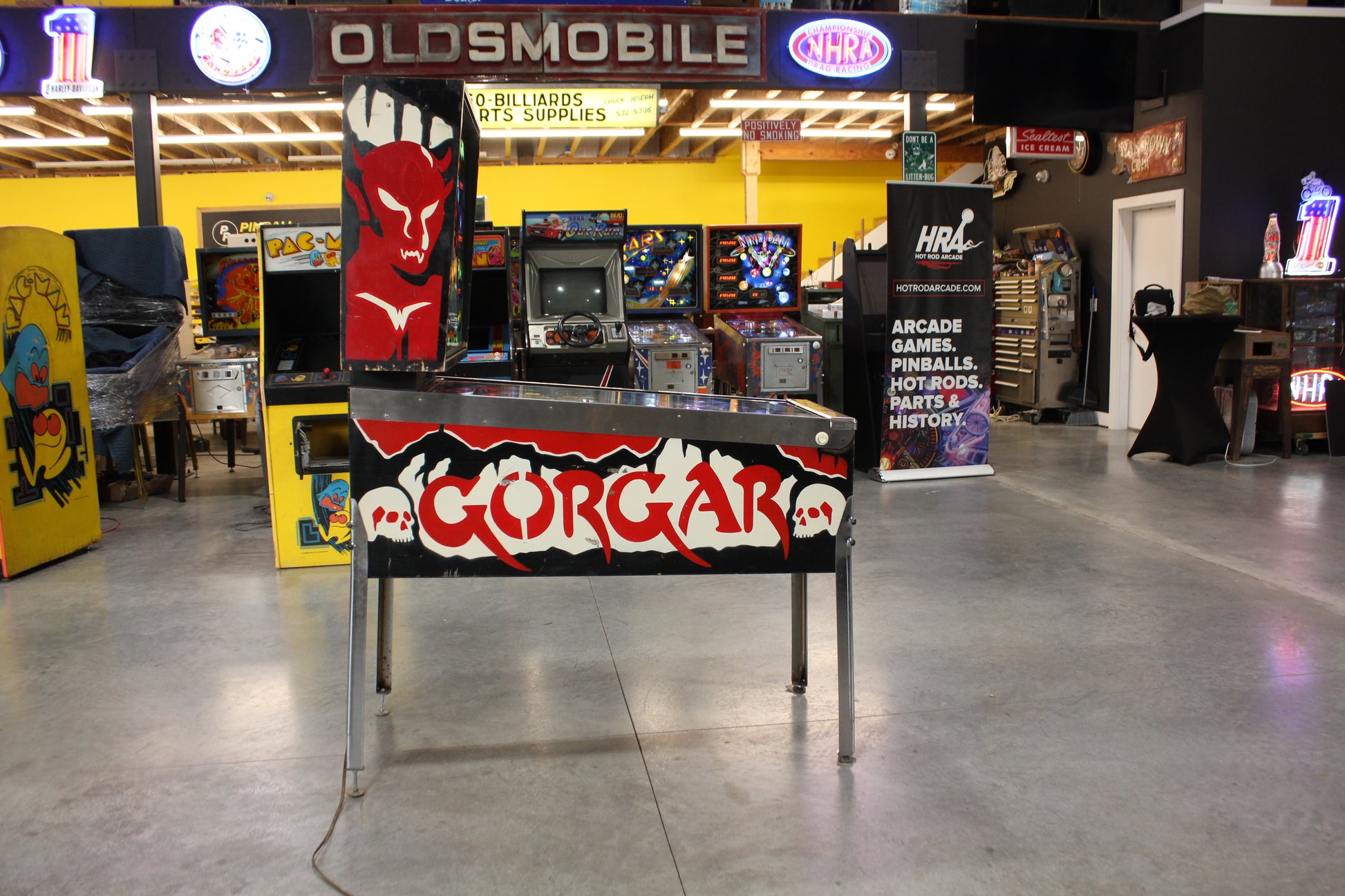 GORGAR - 1979 Williams Pinball Machine - WORKS 100% - First Talking Game!