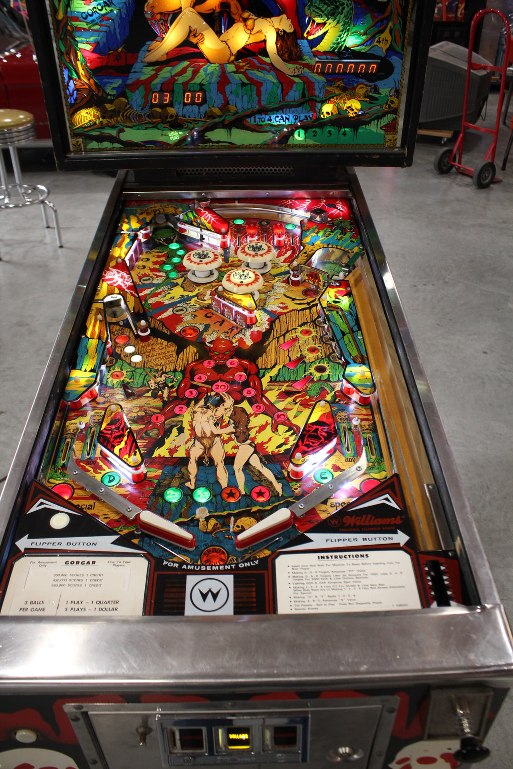 GORGAR - 1979 Williams Pinball Machine - WORKS 100% - First Talking Game!