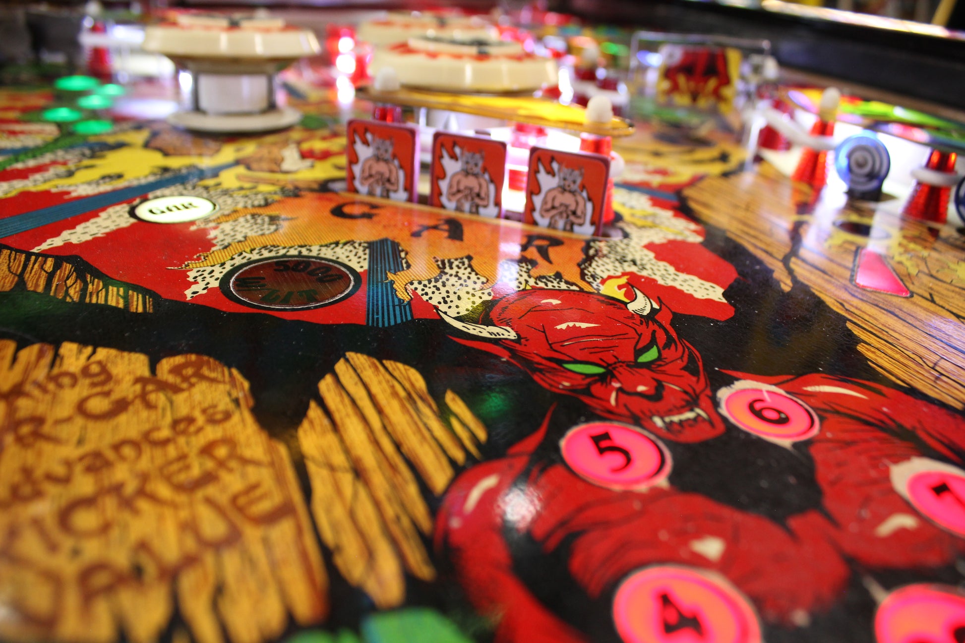 GORGAR - 1979 Williams Pinball Machine - WORKS 100% - First Talking Game!