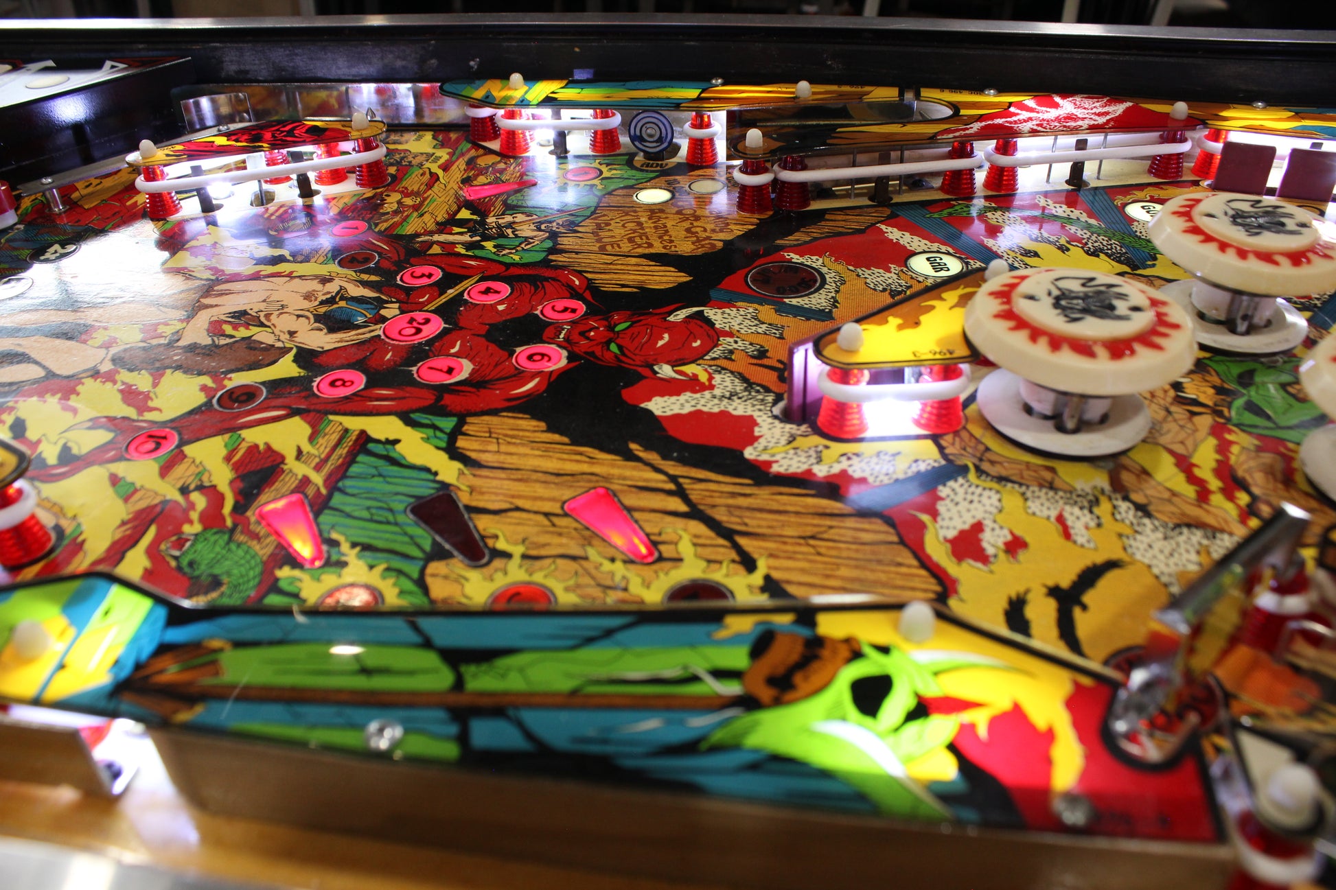 GORGAR - 1979 Williams Pinball Machine - WORKS 100% - First Talking Game!