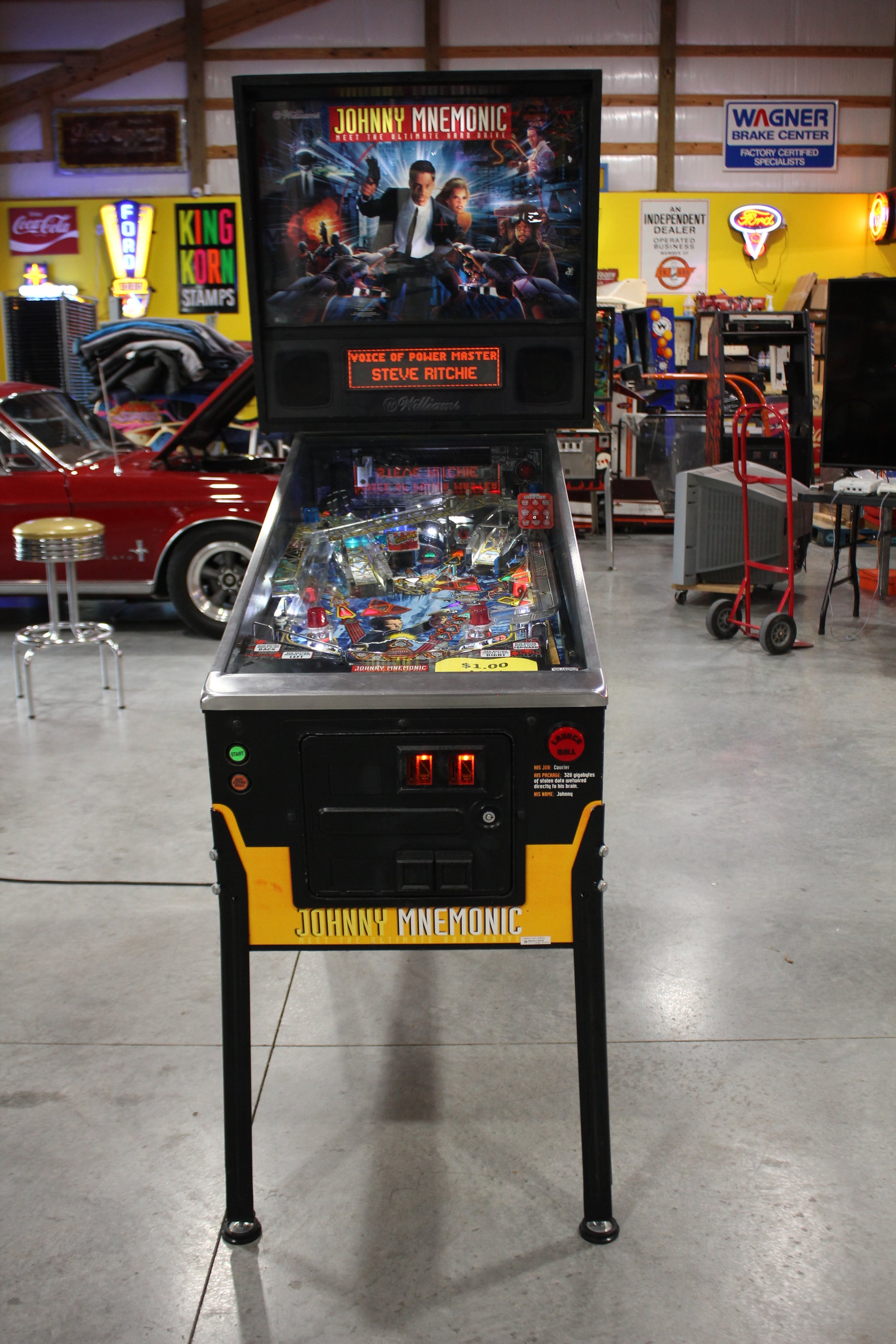 JOHNNY MNEMONIC - 1995 Williams Pinball Machine - WORKS 100% - Defeat the Matrix with the Glove!!!