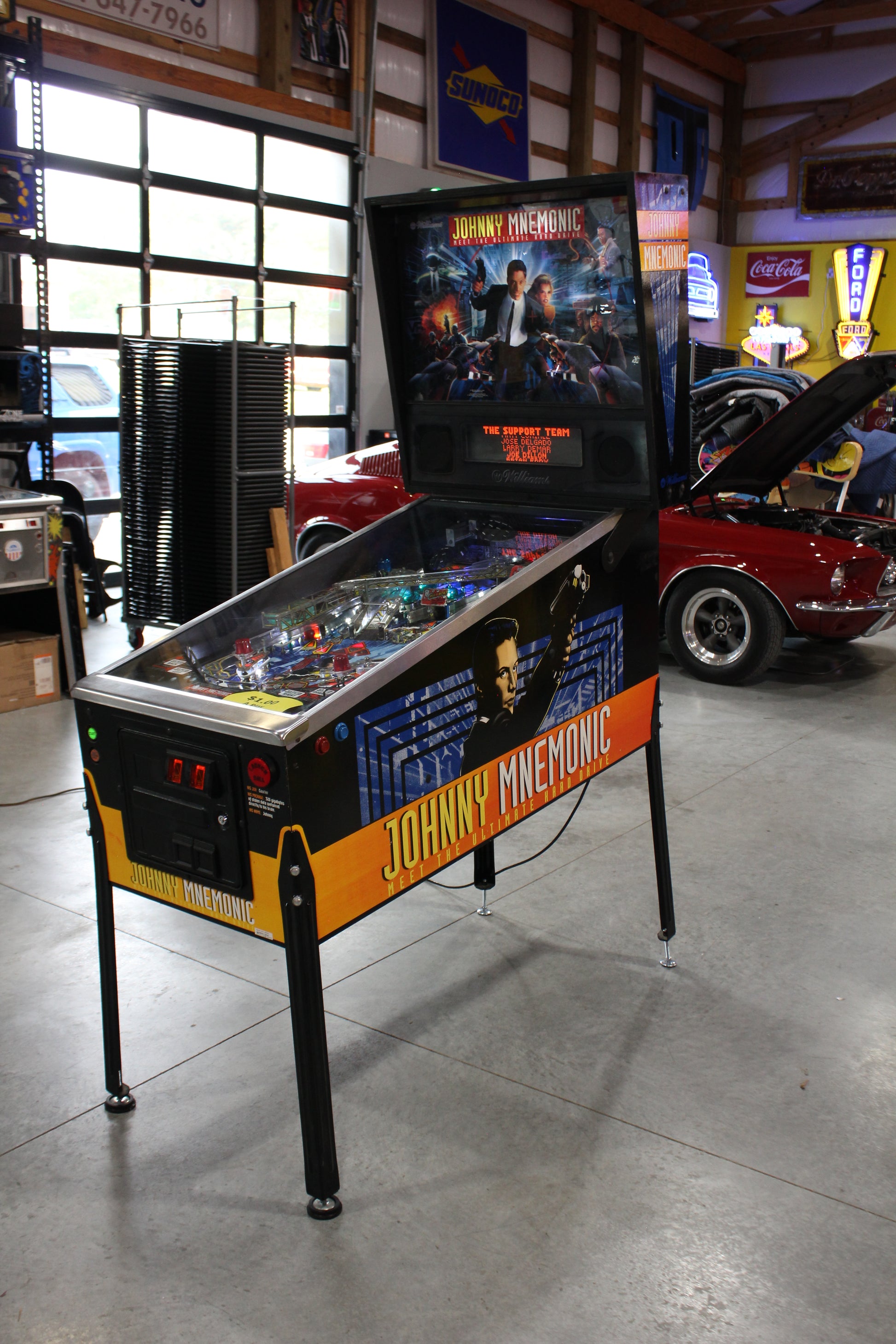 JOHNNY MNEMONIC - 1995 Williams Pinball Machine - WORKS 100% - Defeat the Matrix with the Glove!!!