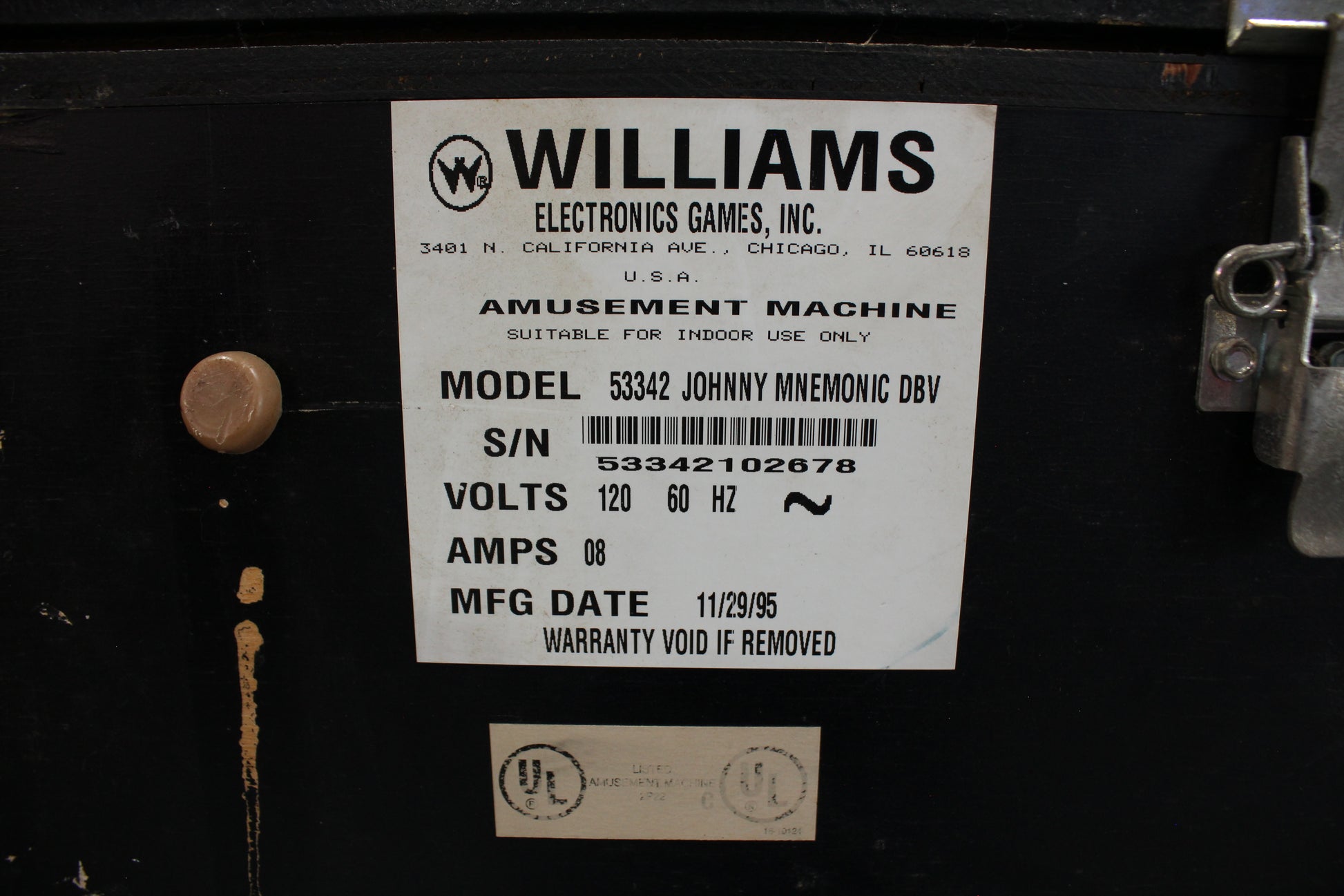 JOHNNY MNEMONIC - 1995 Williams Pinball Machine - WORKS 100% - Defeat the Matrix with the Glove!!!