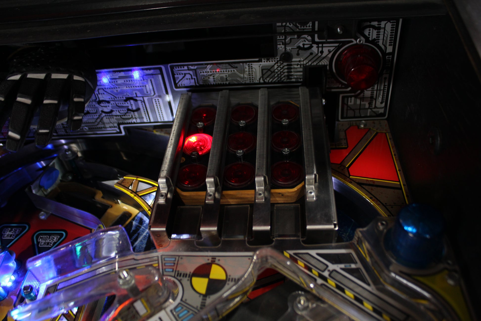 JOHNNY MNEMONIC - 1995 Williams Pinball Machine - WORKS 100% - Defeat the Matrix with the Glove!!!