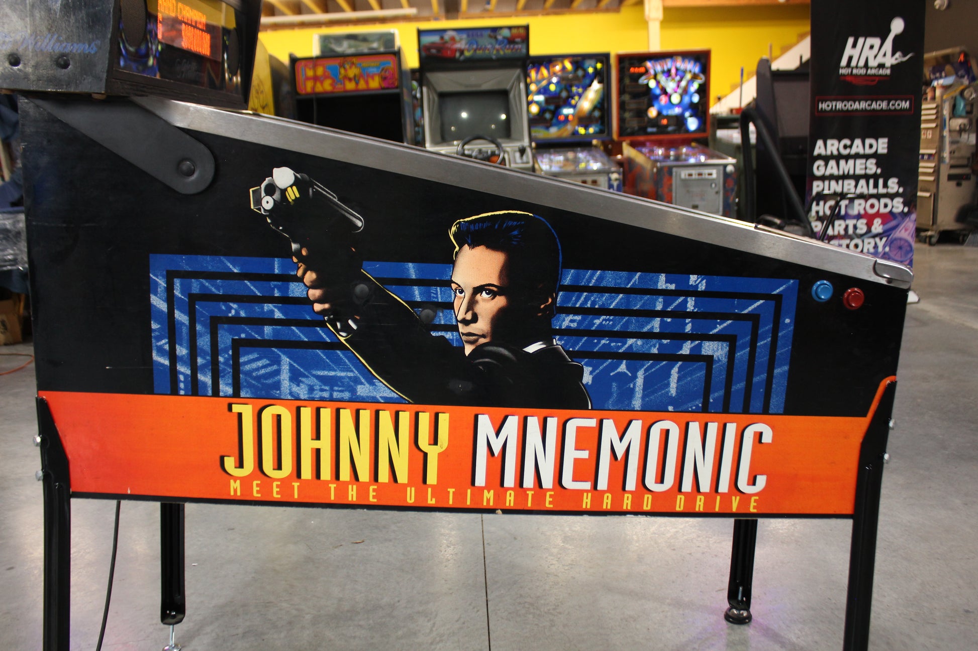 JOHNNY MNEMONIC - 1995 Williams Pinball Machine - WORKS 100% - Defeat the Matrix with the Glove!!!
