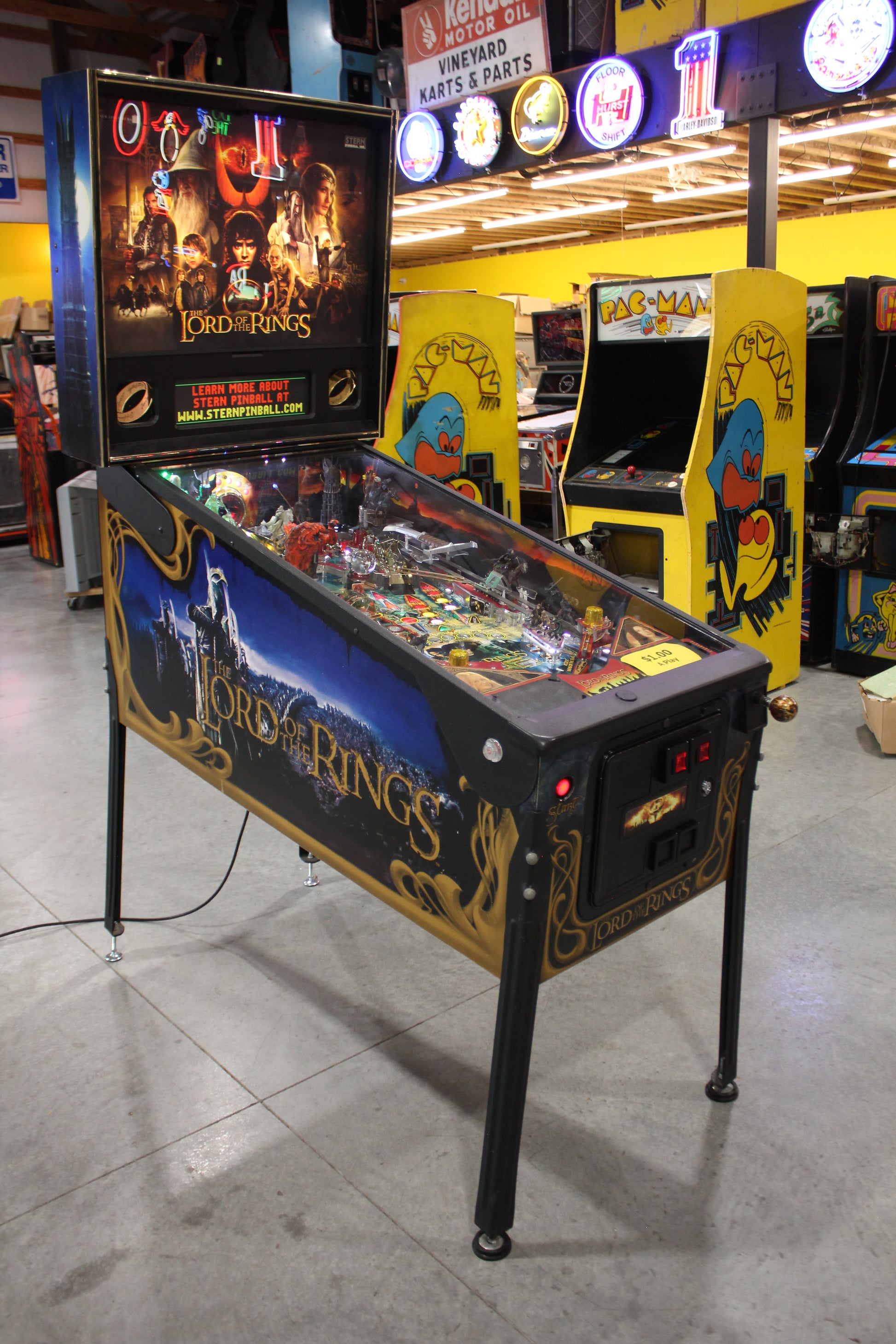 LORD OF THE RINGS - 2003 Stern Pinball Machine - VERY NICE GAME - BRASS RAMPS & WIREFORMS ADDED - Several Mods