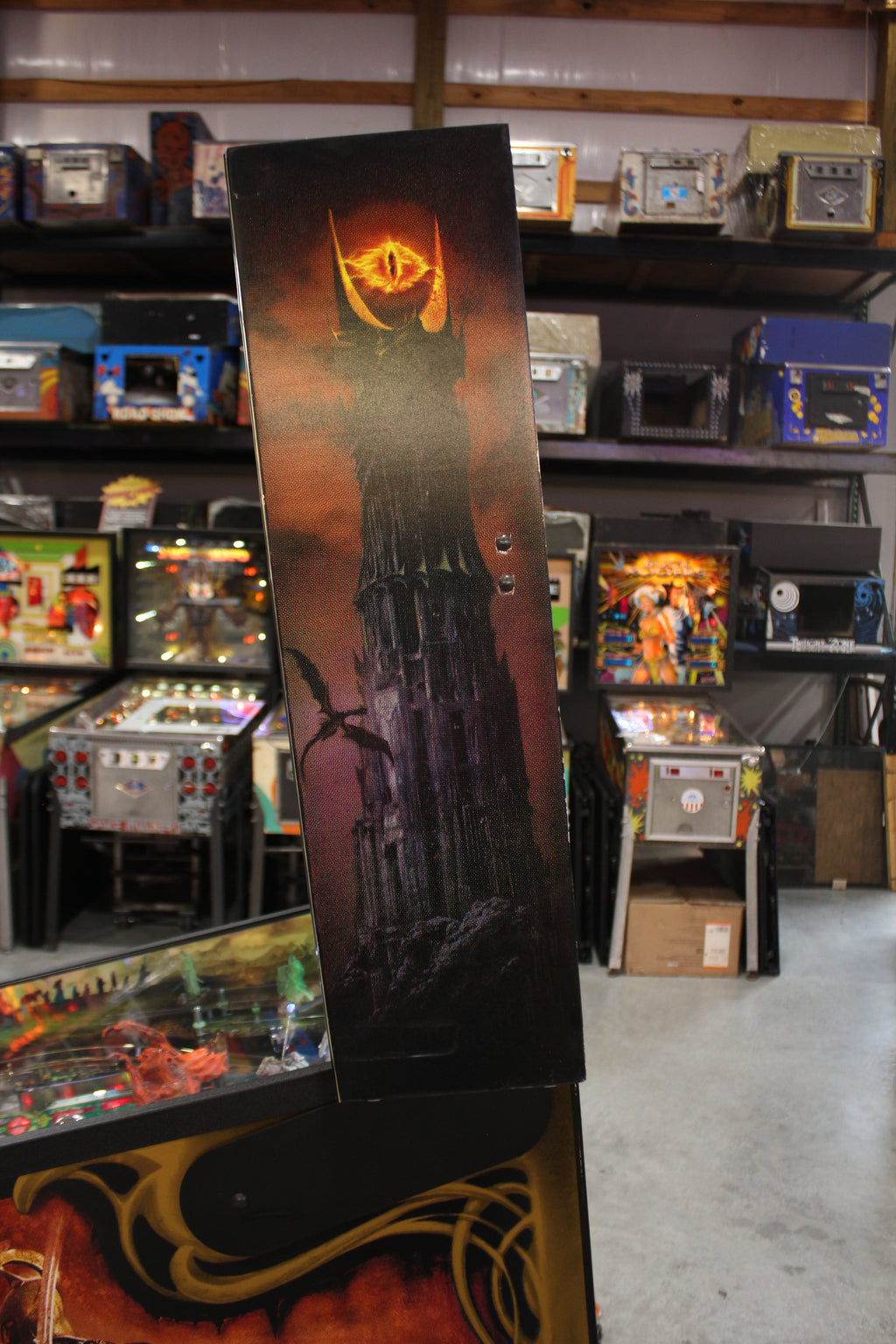 LORD OF THE RINGS - 2003 Stern Pinball Machine - VERY NICE GAME - BRASS RAMPS & WIREFORMS ADDED - Several Mods