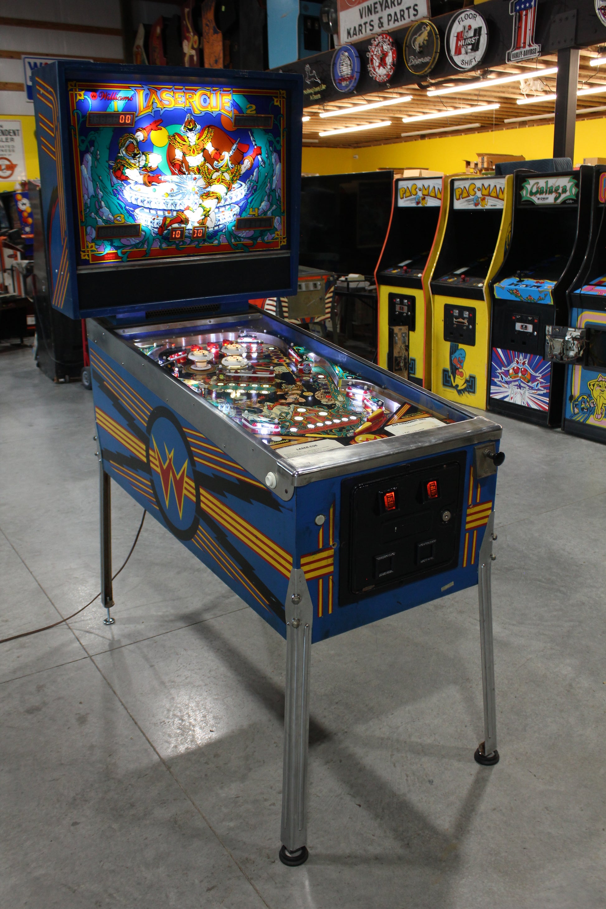 LASER CUE - 1984 Williams Pinball Machine - WORKS 100% - SUPER Nice Game