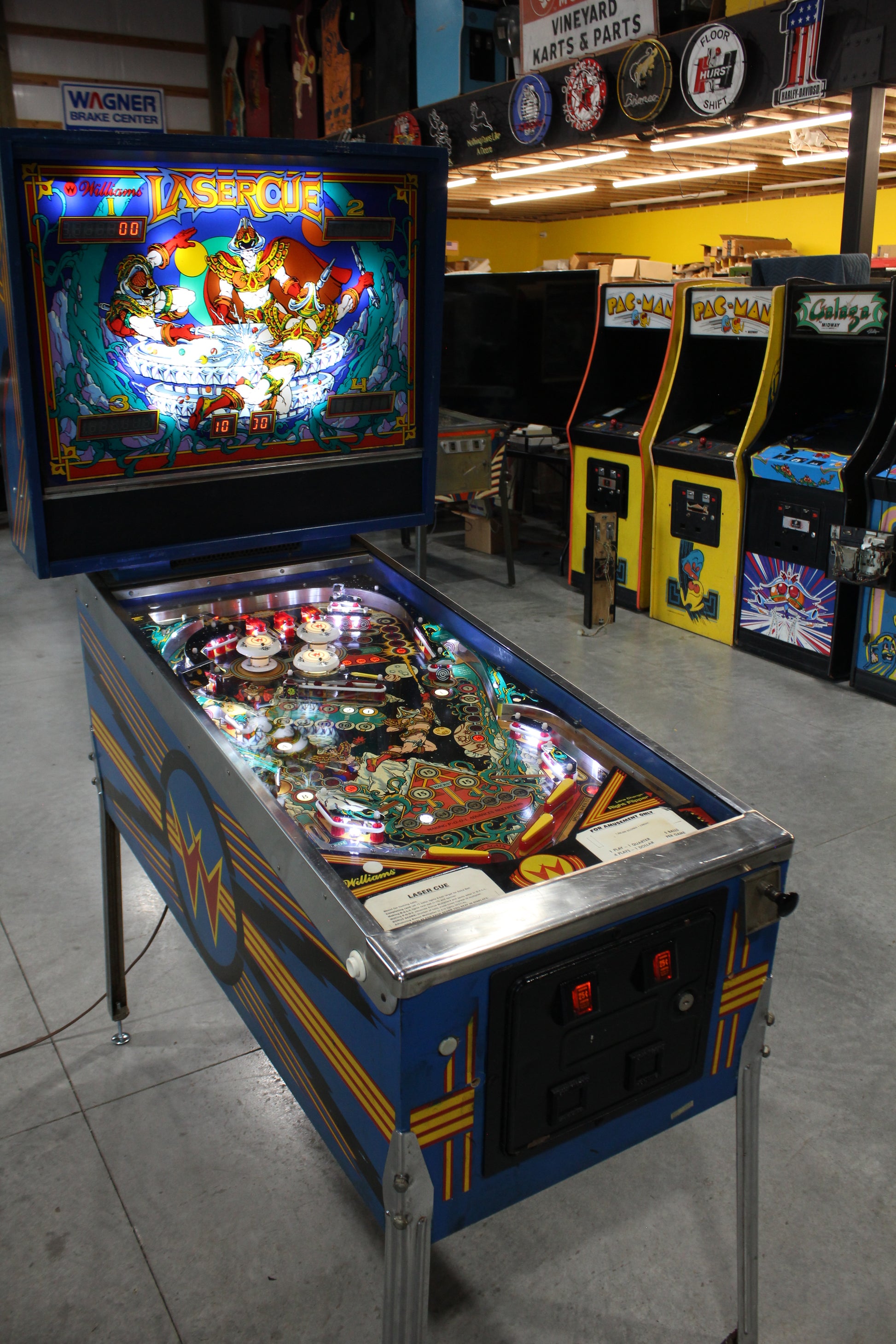 LASER CUE - 1984 Williams Pinball Machine - WORKS 100% - SUPER Nice Game