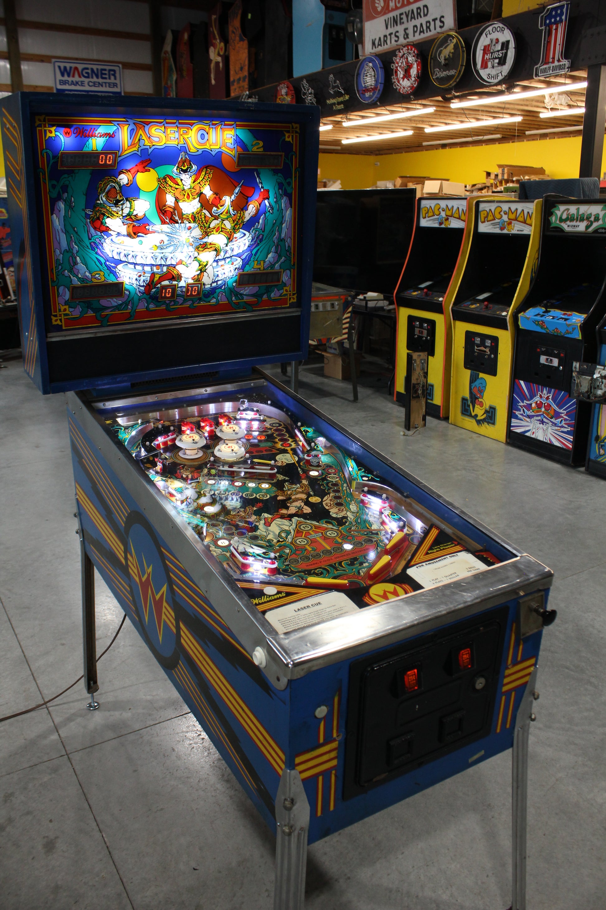 LASER CUE - 1984 Williams Pinball Machine - WORKS 100% - SUPER Nice Game