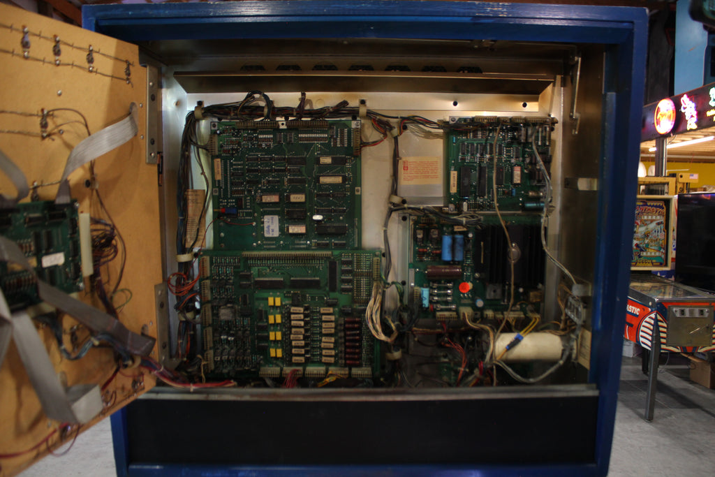 LASER CUE - 1984 Williams Pinball Machine - WORKS 100% - SUPER Nice Game