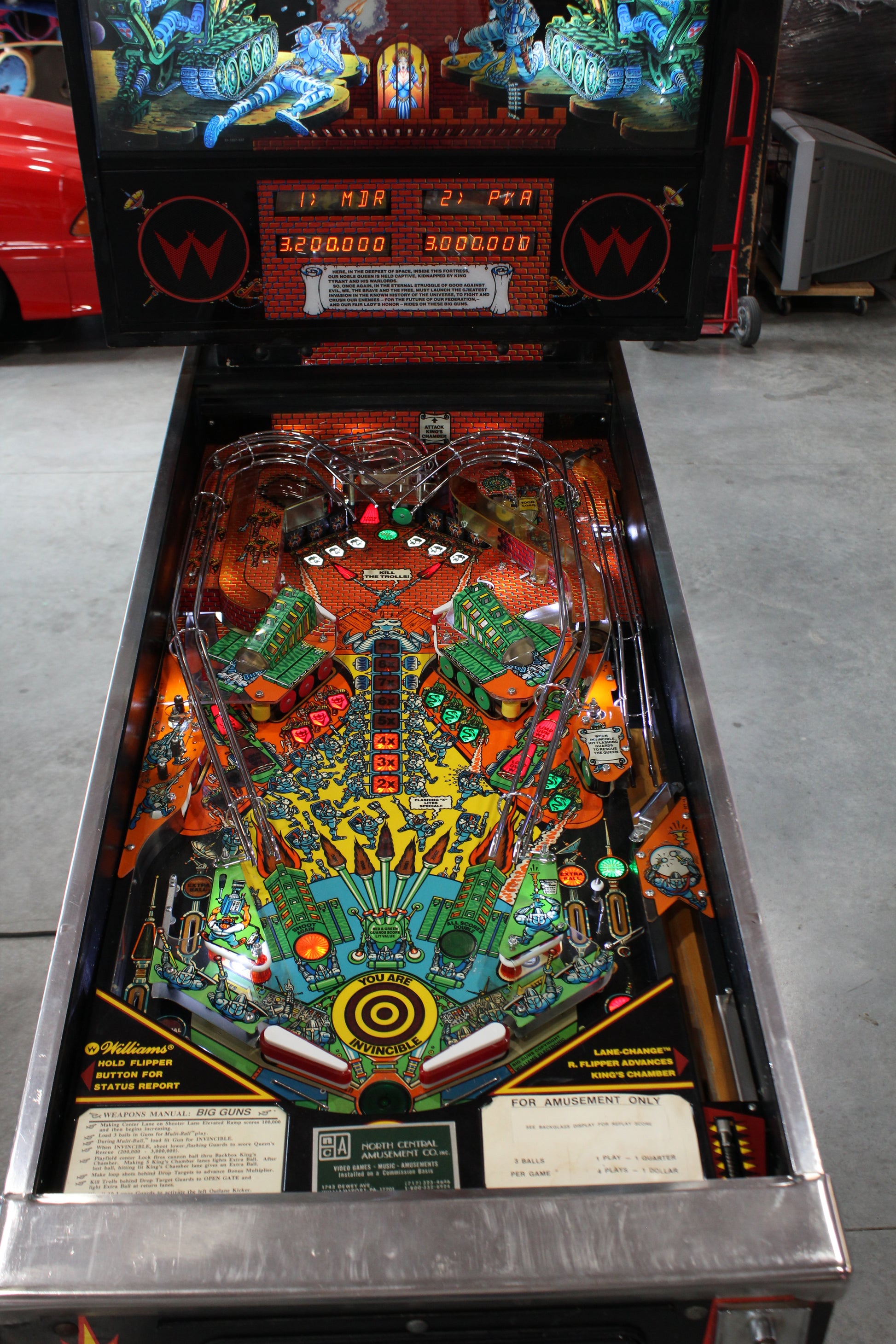 BIG GUNS - 1987 Williams Pinball Machine - WORKS 100% - Really Nice Game - Great Features