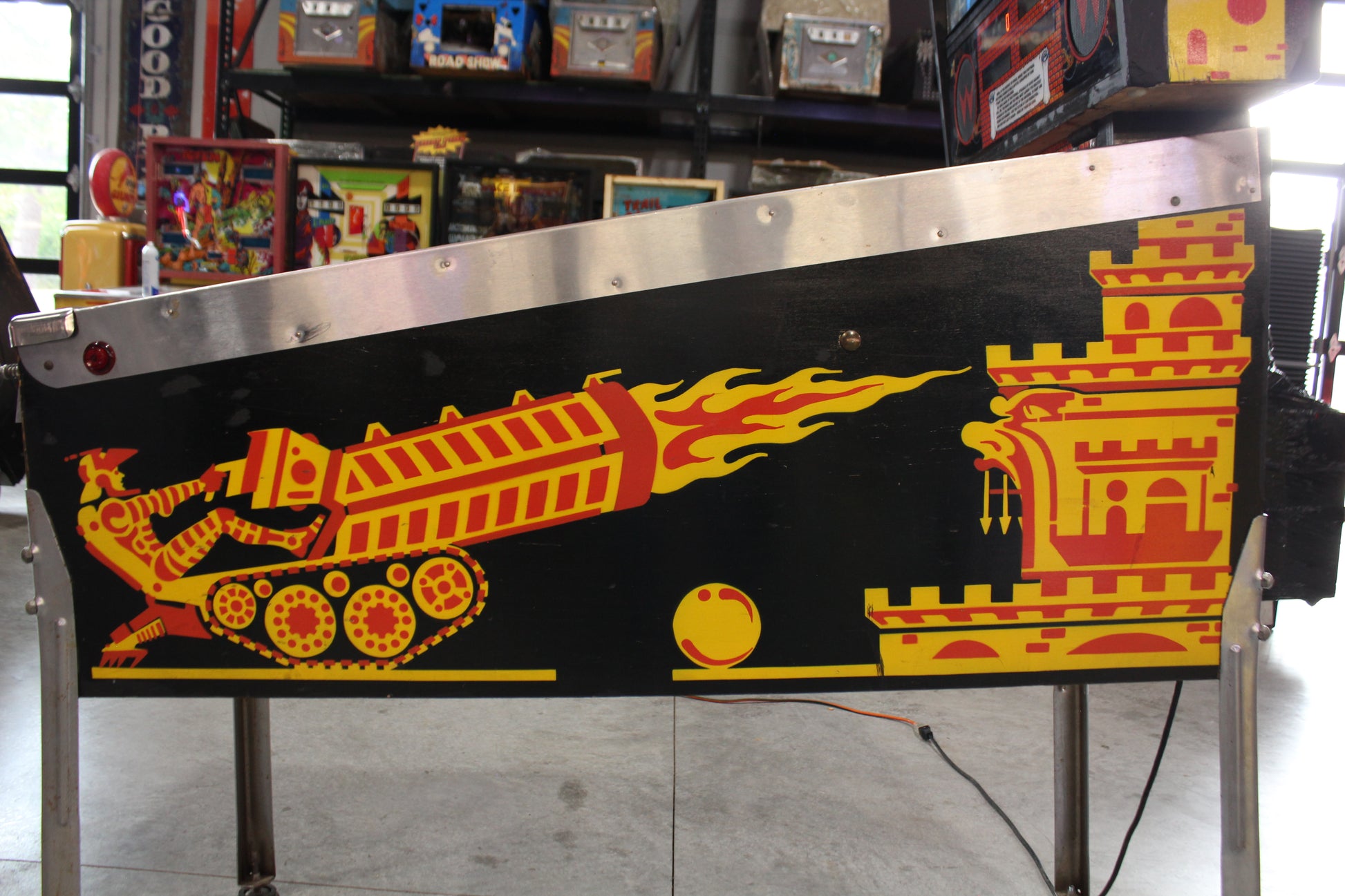 BIG GUNS - 1987 Williams Pinball Machine - WORKS 100% - Really Nice Game - Great Features
