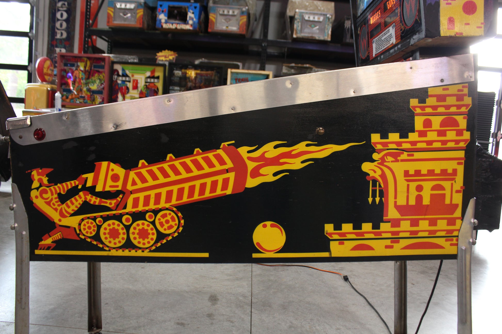 BIG GUNS - 1987 Williams Pinball Machine - WORKS 100% - Really Nice Game - Great Features