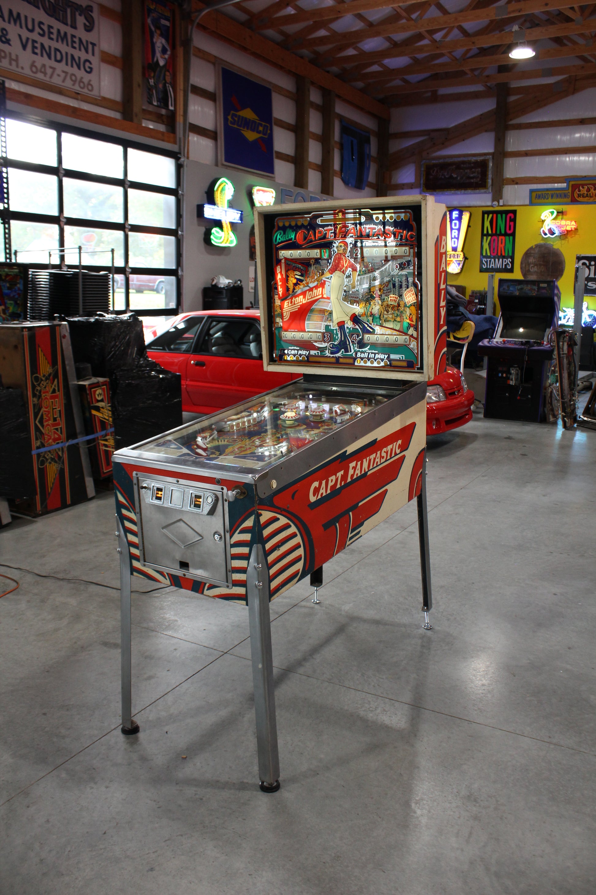CAPTAIN FANTASTIC - Elton John - 1976 Williams Pinball Machine - WORKS 100% - Nice EM Electromechanical Game