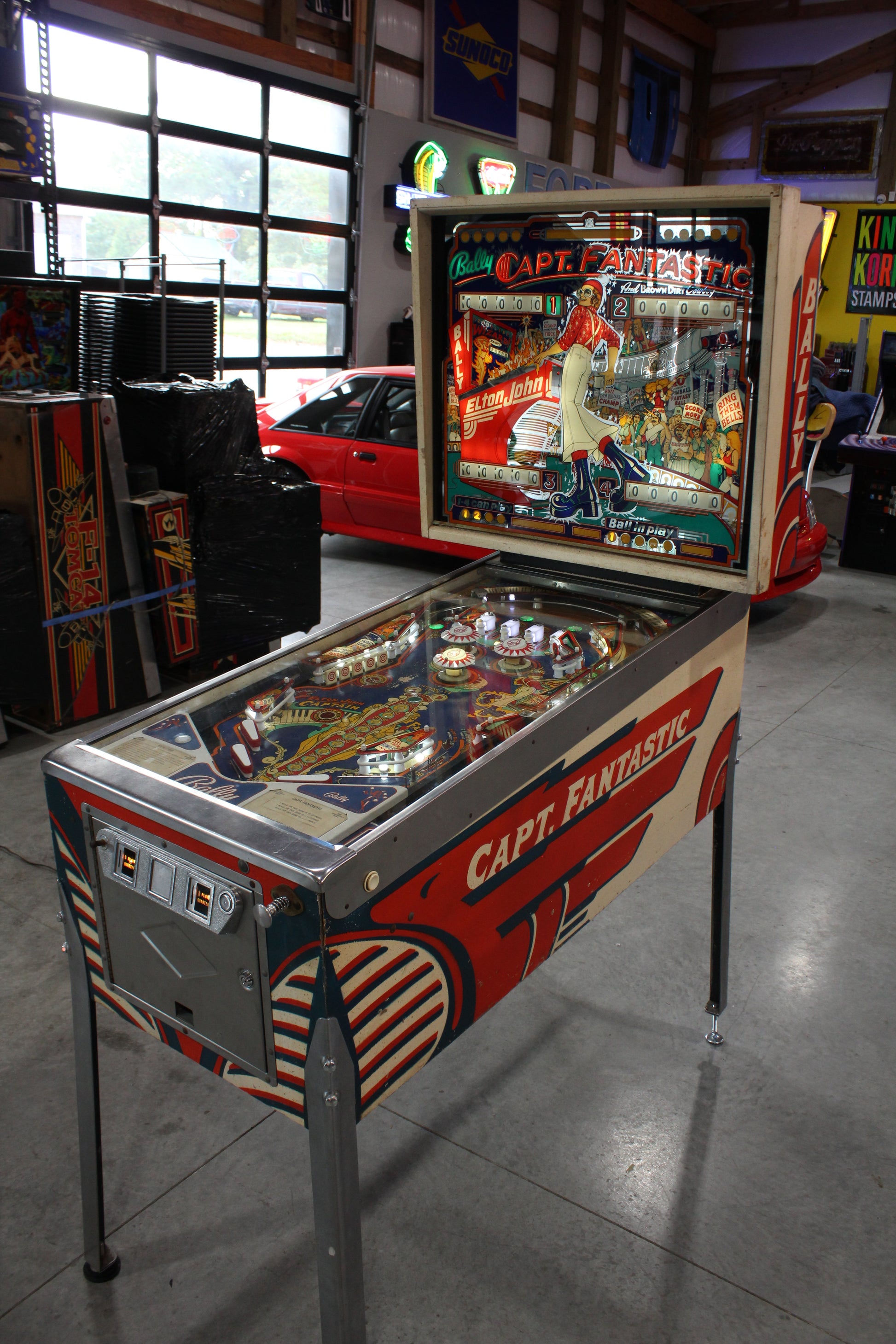 CAPTAIN FANTASTIC - Elton John - 1976 Williams Pinball Machine - WORKS 100% - Nice EM Electromechanical Game