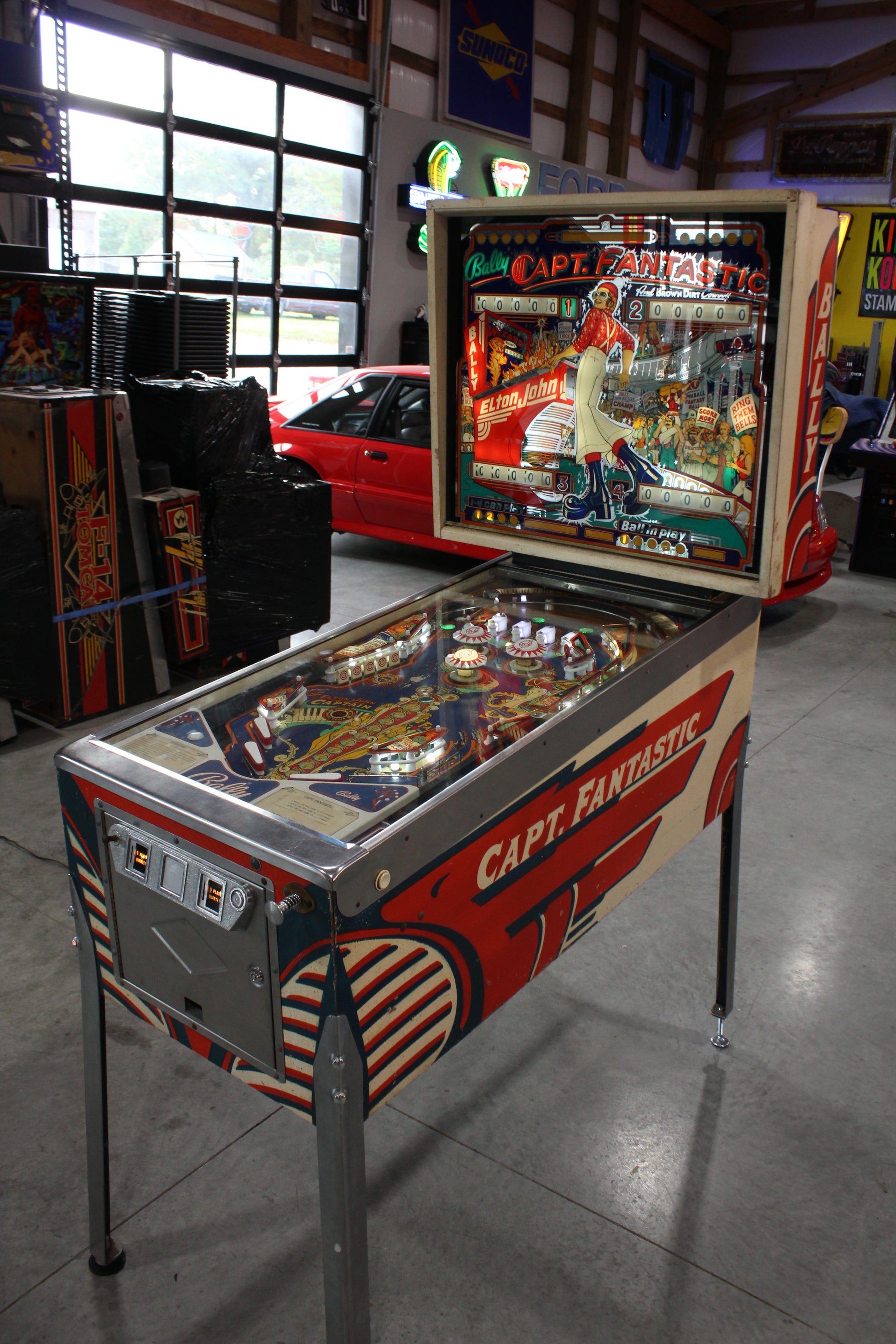 CAPTAIN FANTASTIC - Elton John - 1976 Williams Pinball Machine - WORKS 100% - Nice EM Electromechanical Game