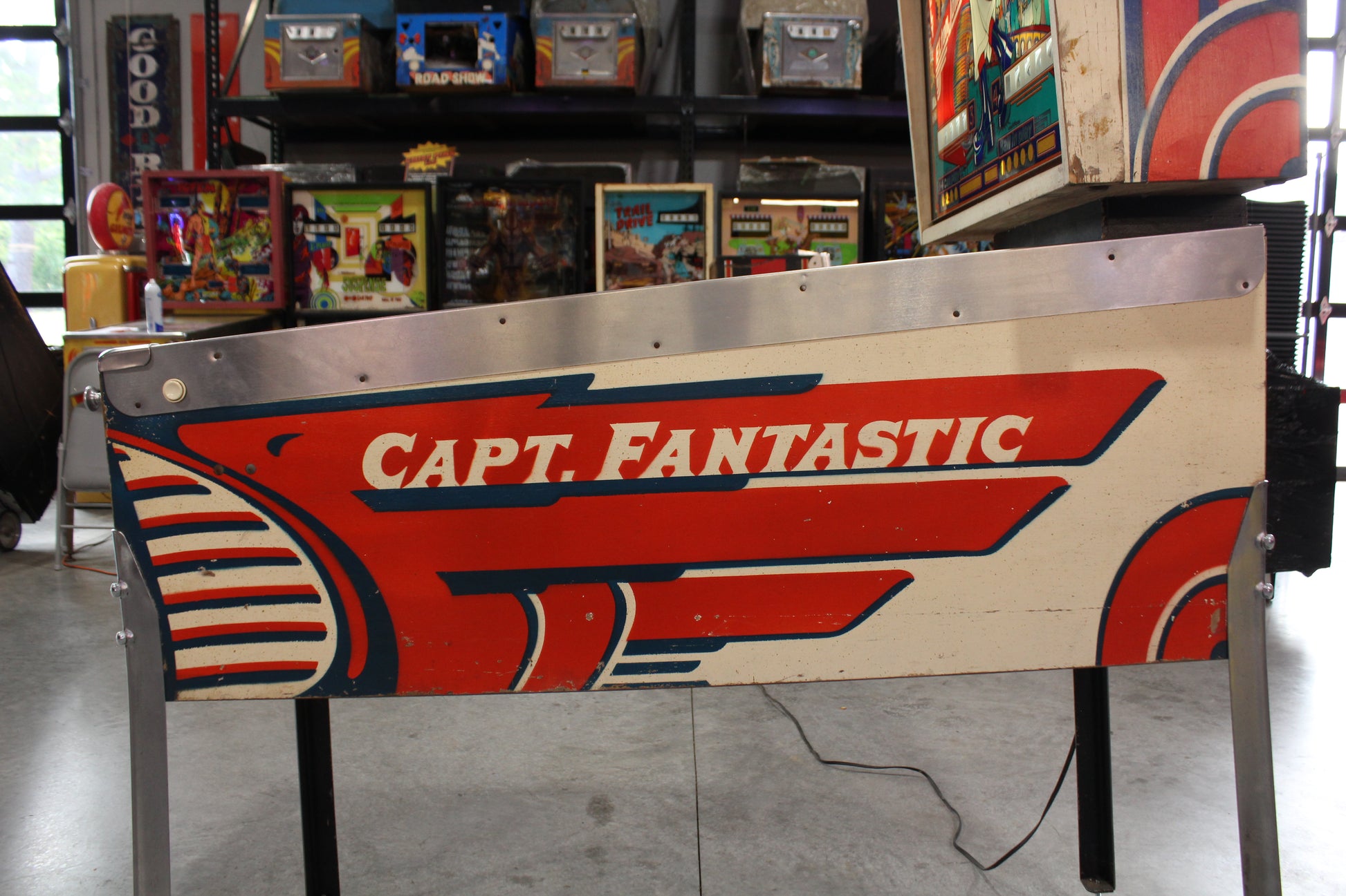 CAPTAIN FANTASTIC - Elton John - 1976 Williams Pinball Machine - WORKS 100% - Nice EM Electromechanical Game