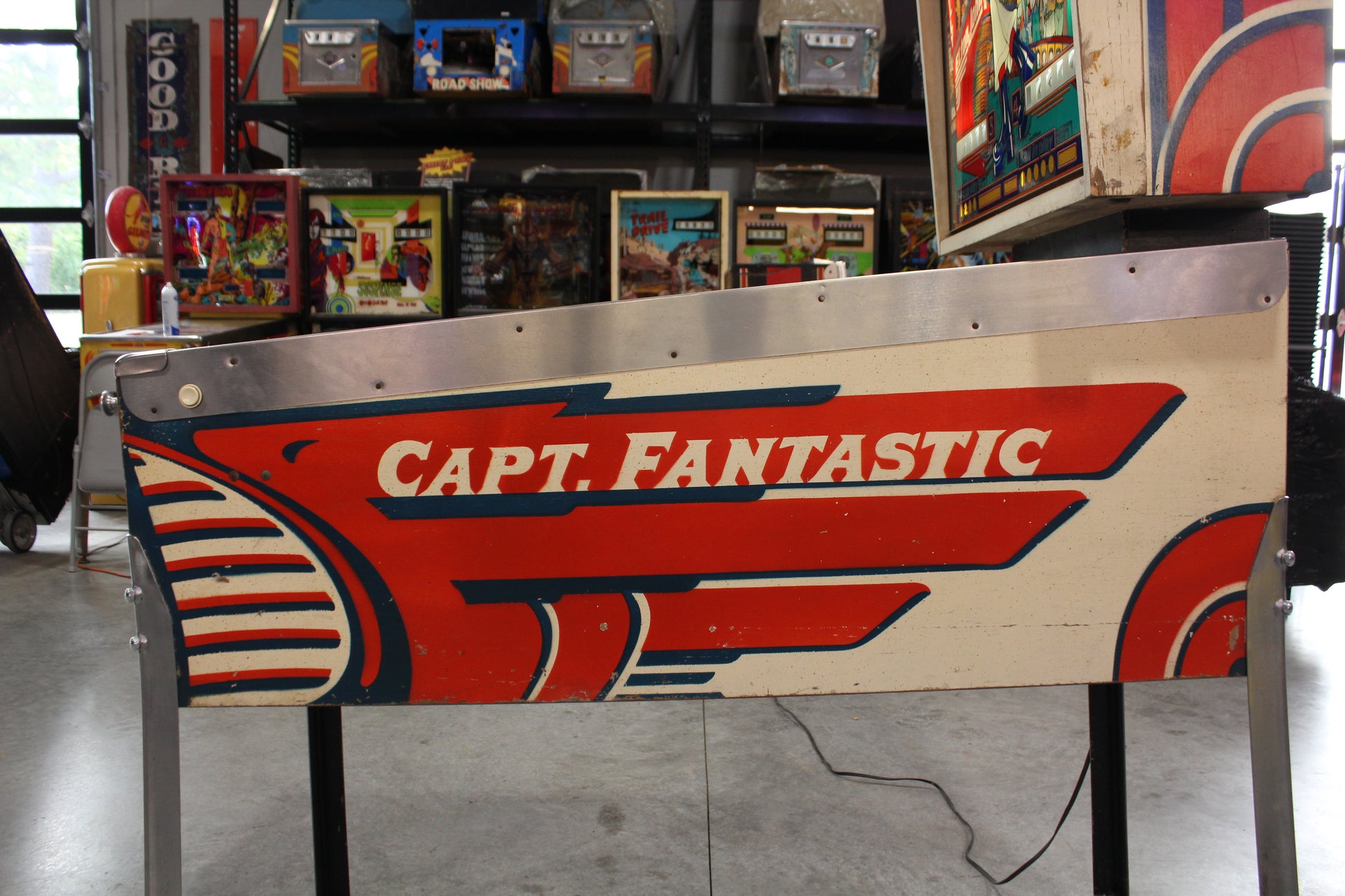 CAPTAIN FANTASTIC - Elton John - 1976 Williams Pinball Machine - WORKS 100% - Nice EM Electromechanical Game