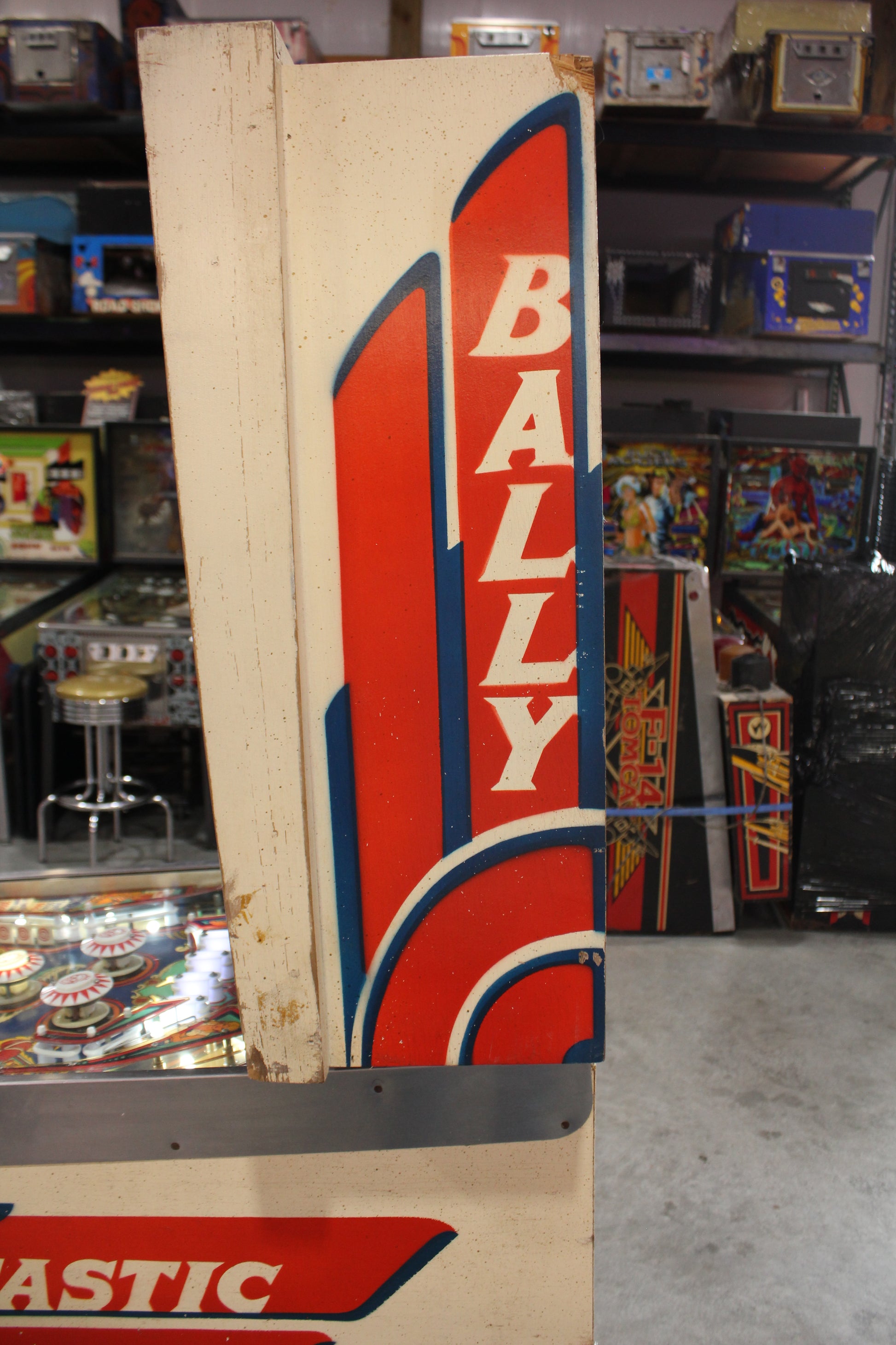 CAPTAIN FANTASTIC - Elton John - 1976 Williams Pinball Machine - WORKS 100% - Nice EM Electromechanical Game