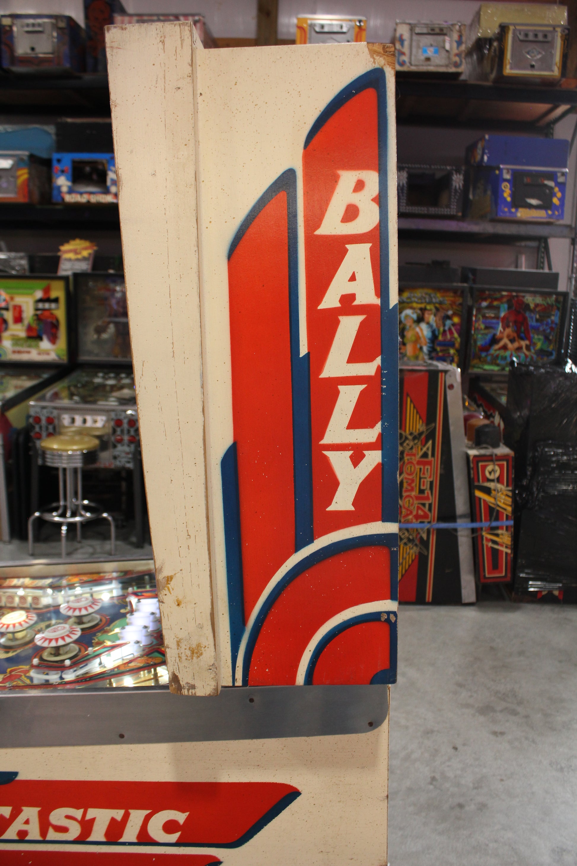 CAPTAIN FANTASTIC - Elton John - 1976 Williams Pinball Machine - WORKS 100% - Nice EM Electromechanical Game