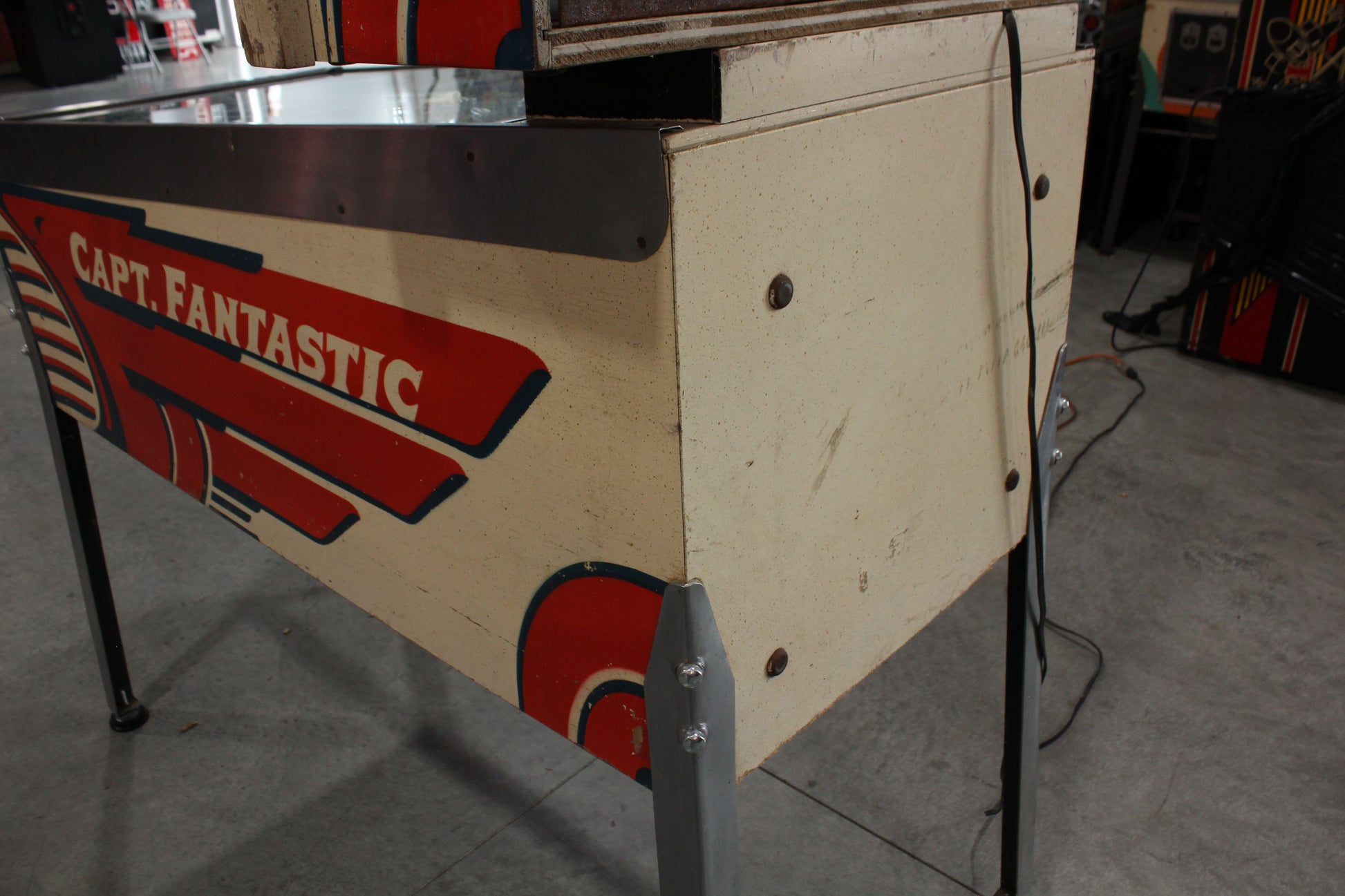 CAPTAIN FANTASTIC - Elton John - 1976 Williams Pinball Machine - WORKS 100% - Nice EM Electromechanical Game