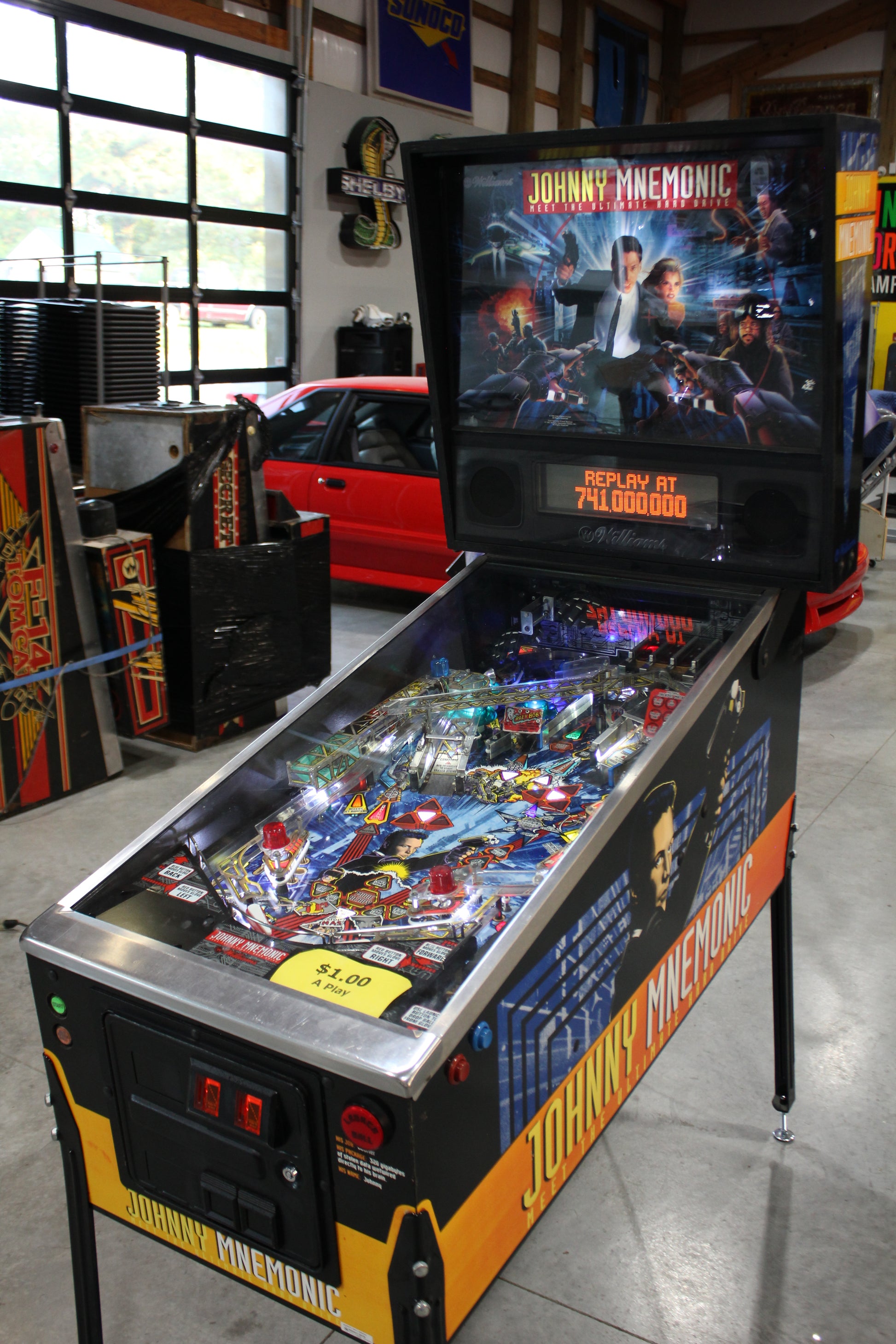 JOHNNY MNEMONIC - 1995 Williams Pinball Machine - WORKS 100% - Defeat the Matrix with the Glove!!!
