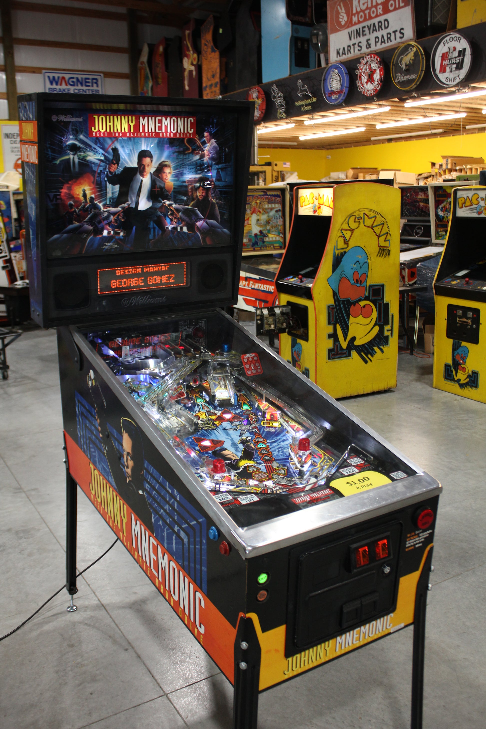 JOHNNY MNEMONIC - 1995 Williams Pinball Machine - WORKS 100% - Defeat the Matrix with the Glove!!!