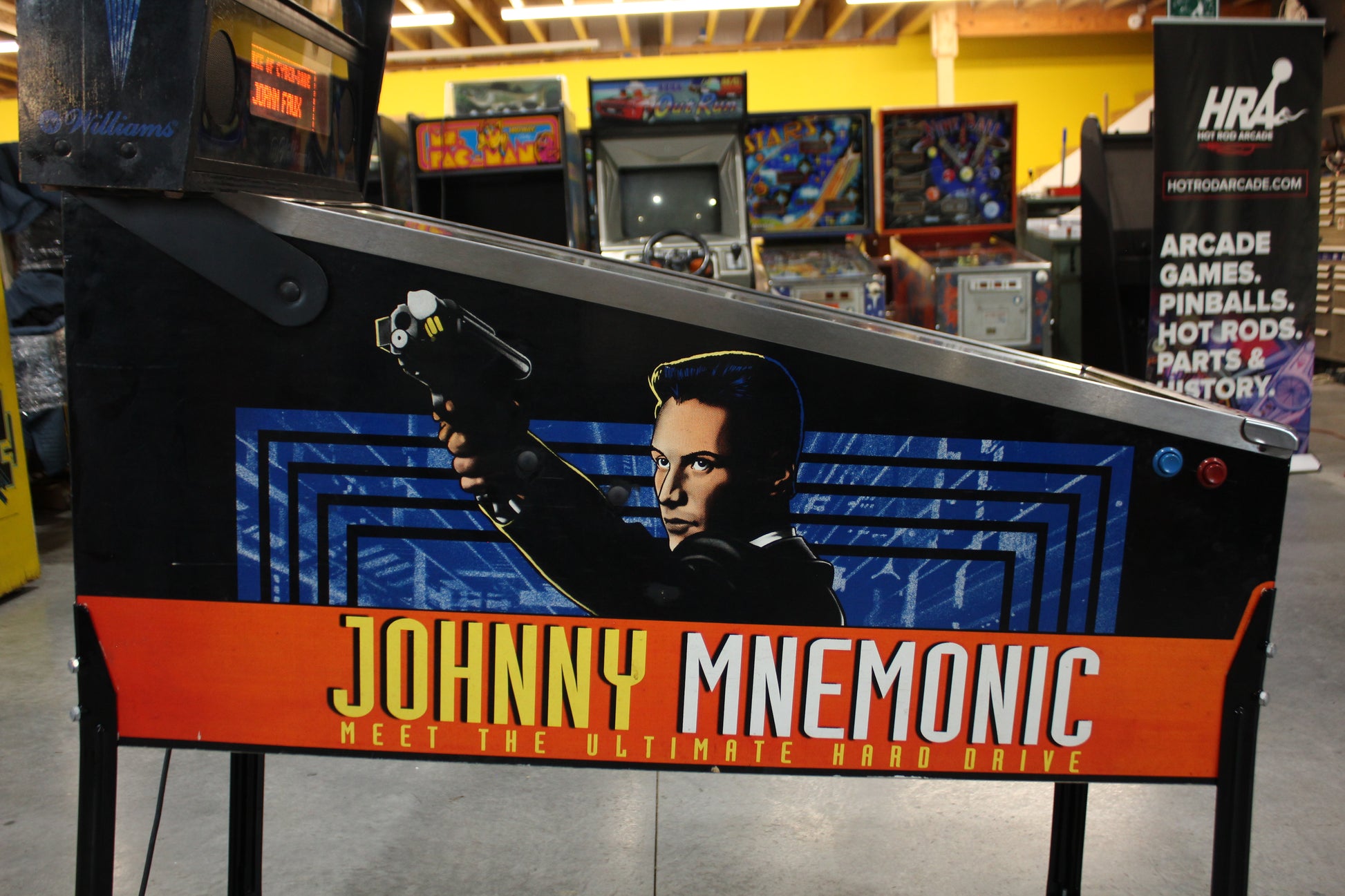 JOHNNY MNEMONIC - 1995 Williams Pinball Machine - WORKS 100% - Defeat the Matrix with the Glove!!!