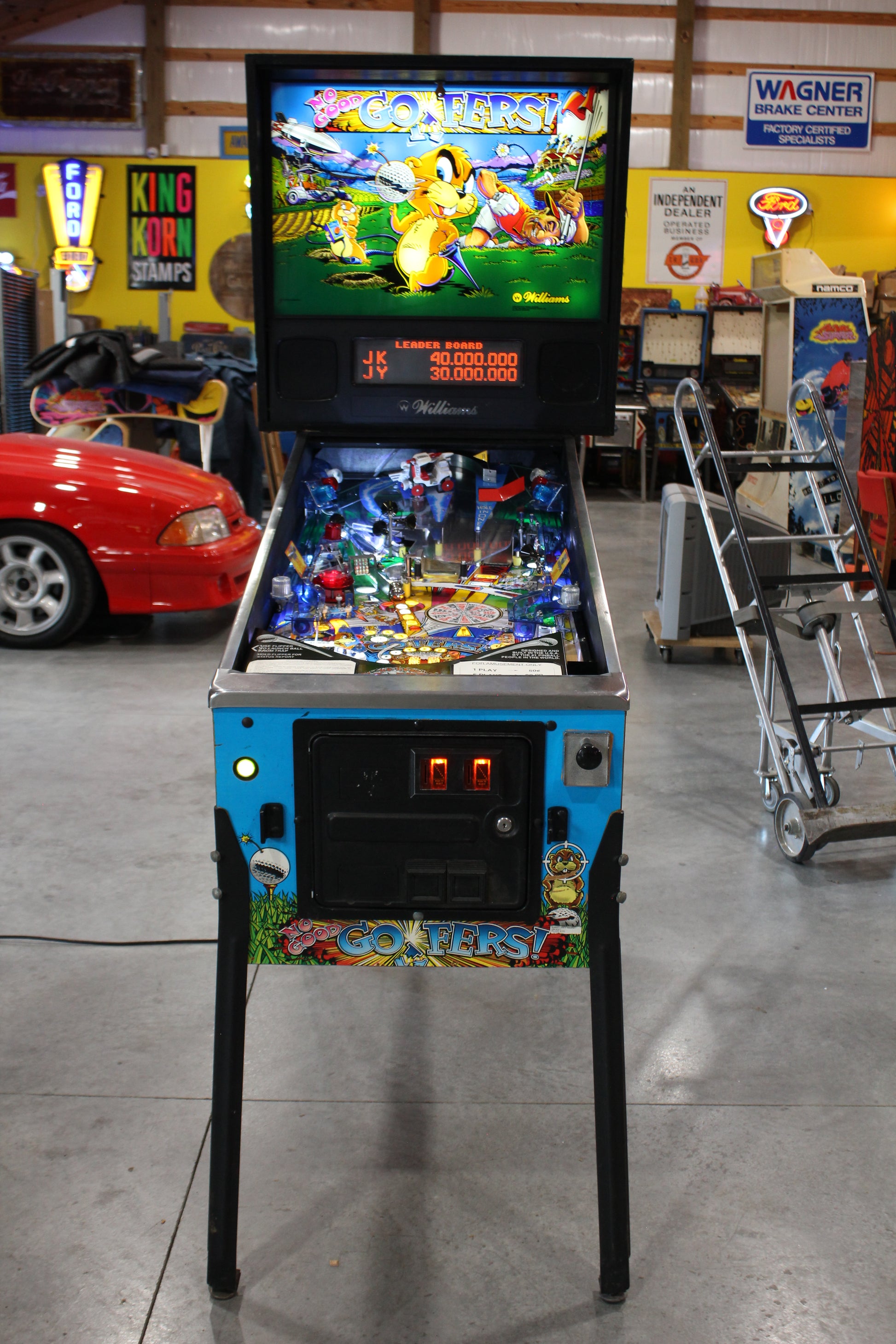 NO GOOD GOPHERS - 1997 Williams Pinball Machine - WORKS 100% - SUPER FUN GAME!