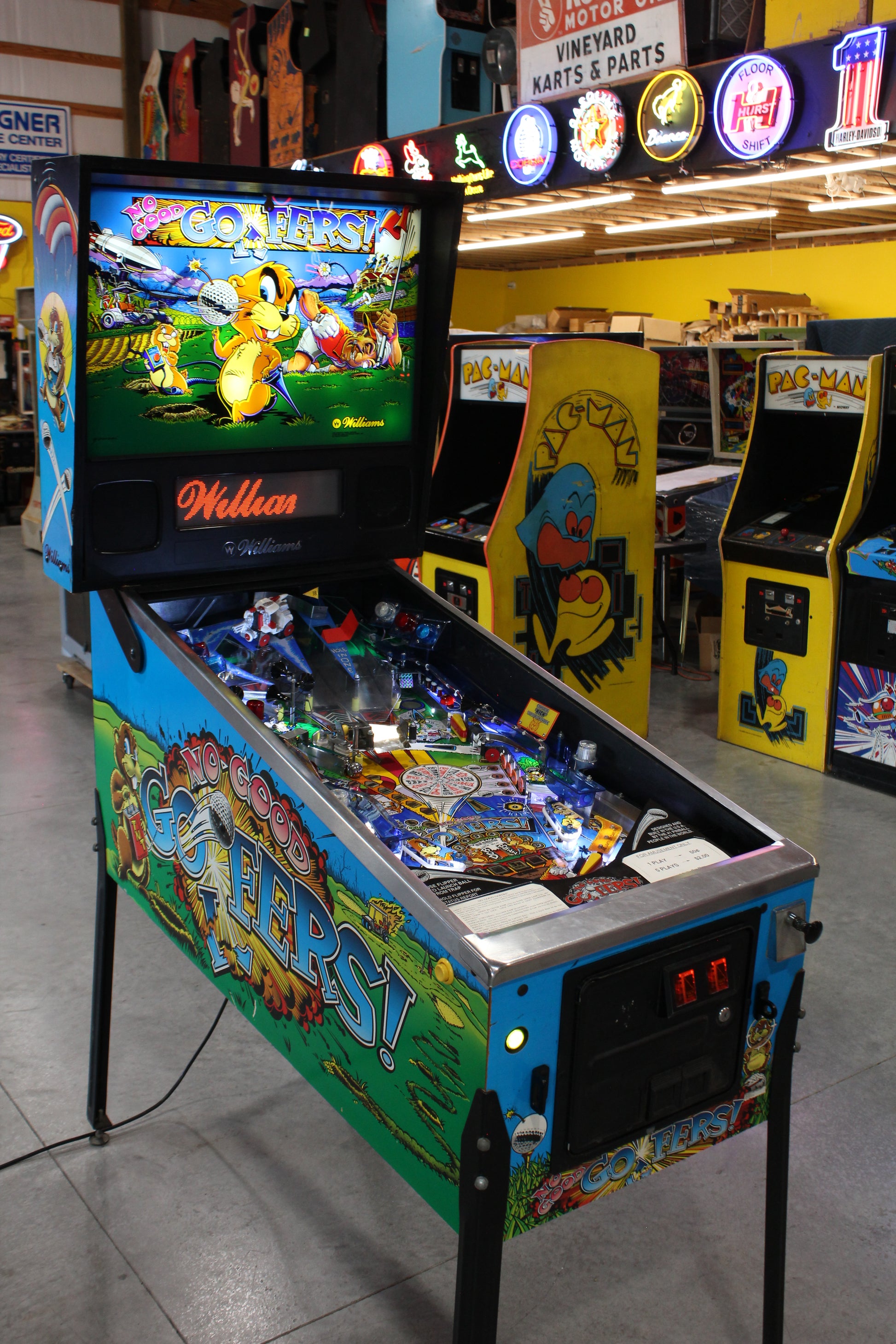 NO GOOD GOPHERS - 1997 Williams Pinball Machine - WORKS 100% - SUPER FUN GAME!