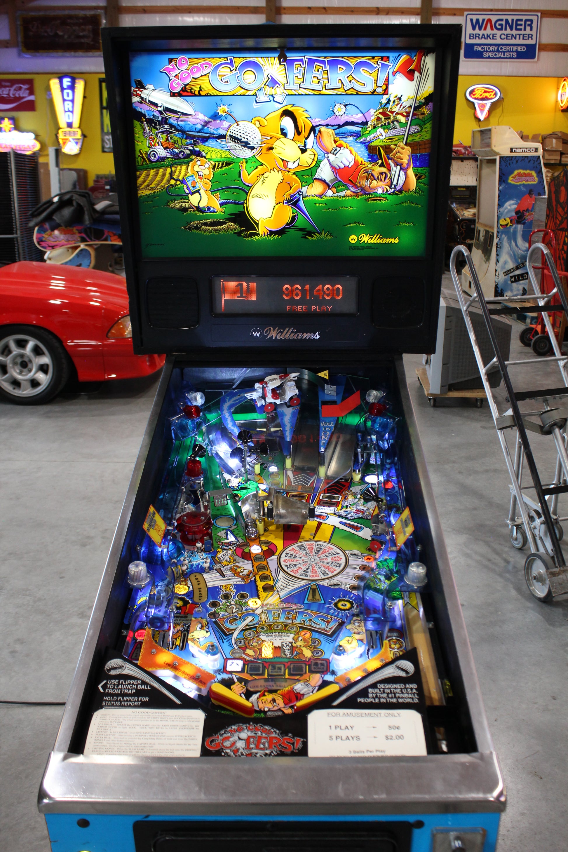 NO GOOD GOPHERS - 1997 Williams Pinball Machine - WORKS 100% - SUPER FUN GAME!
